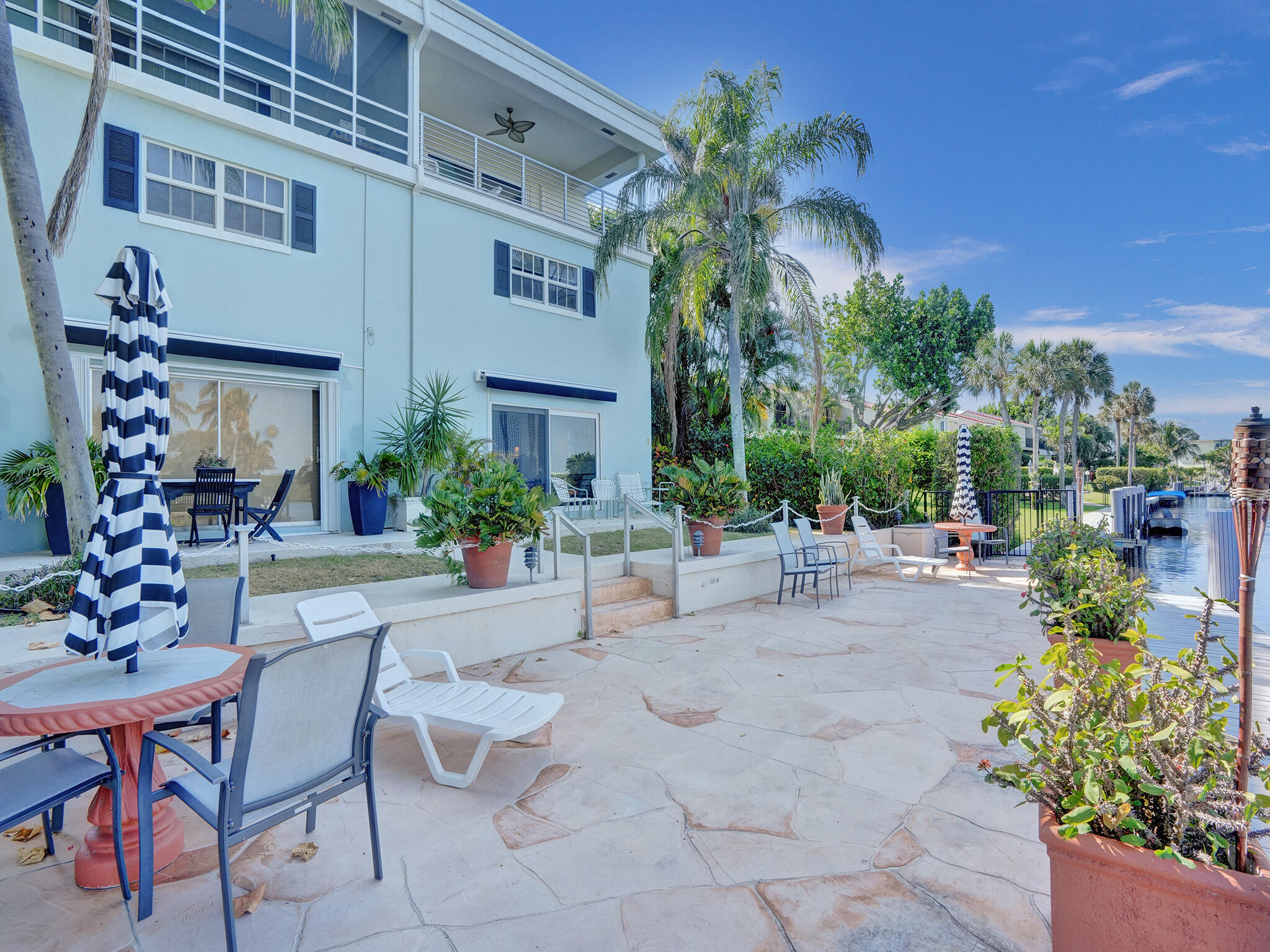 6590 N Ocean Boulevard 9