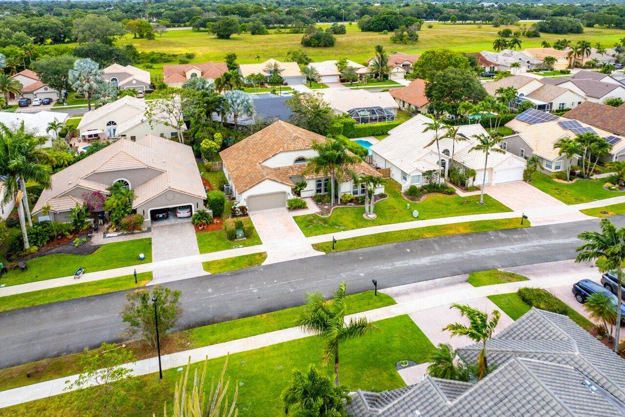 2943 E Abiaca Circle