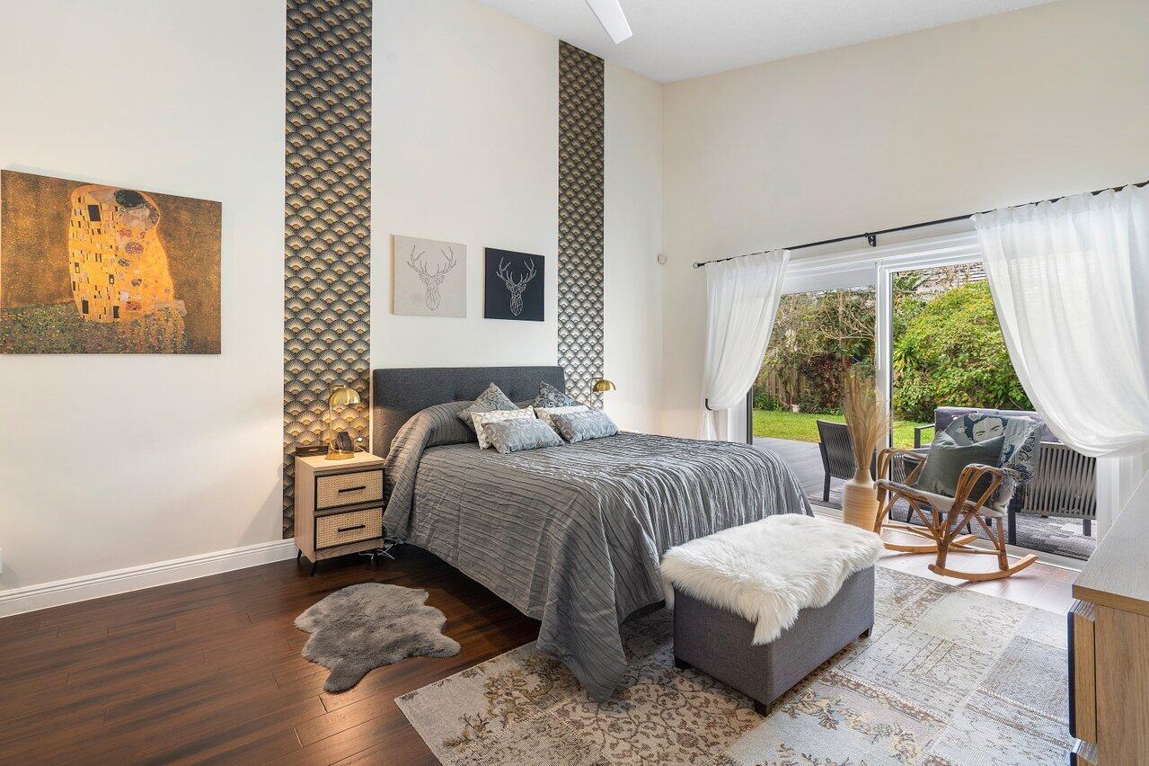 2943 E Abiaca Circle