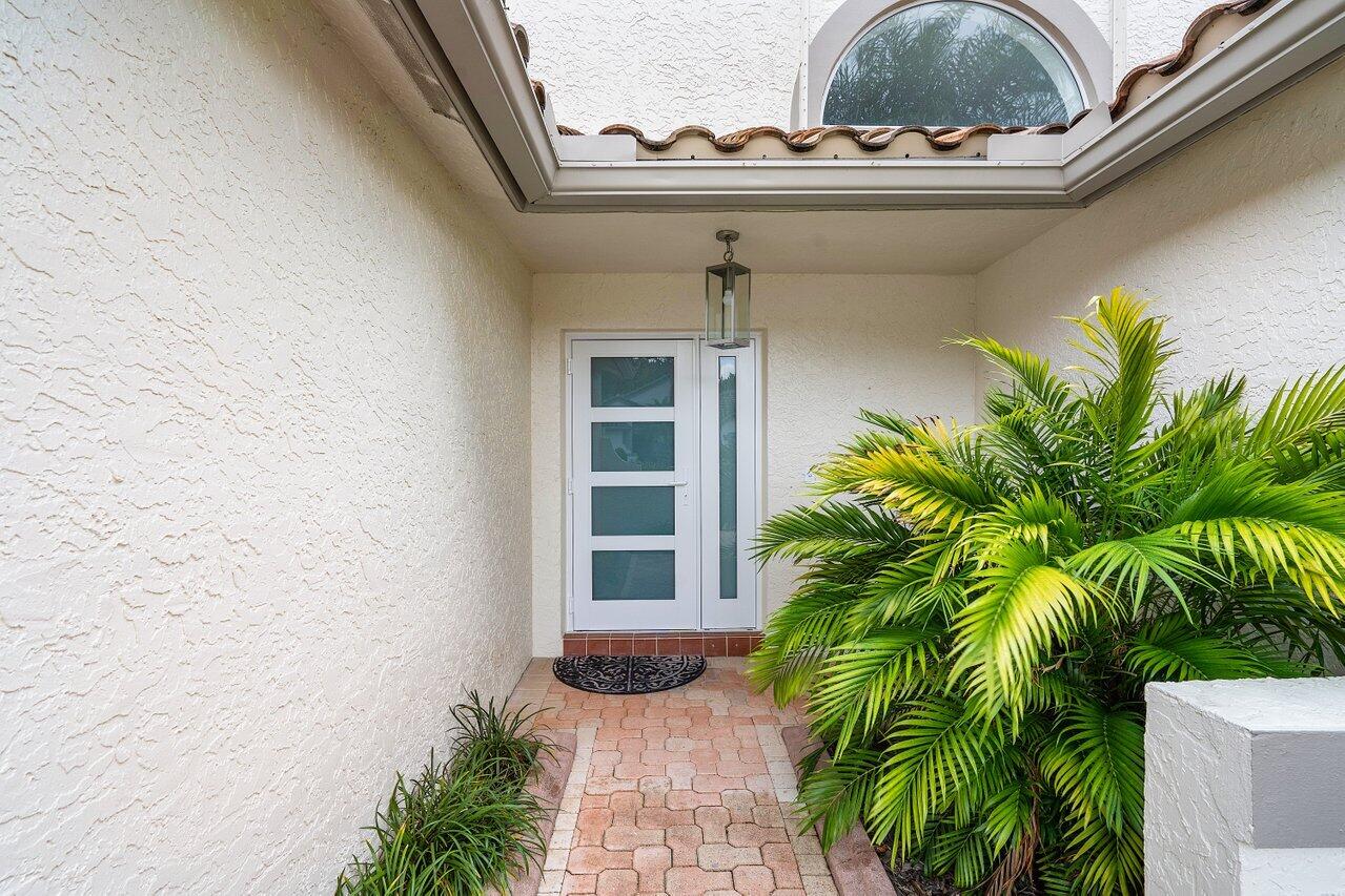 2943 E Abiaca Circle