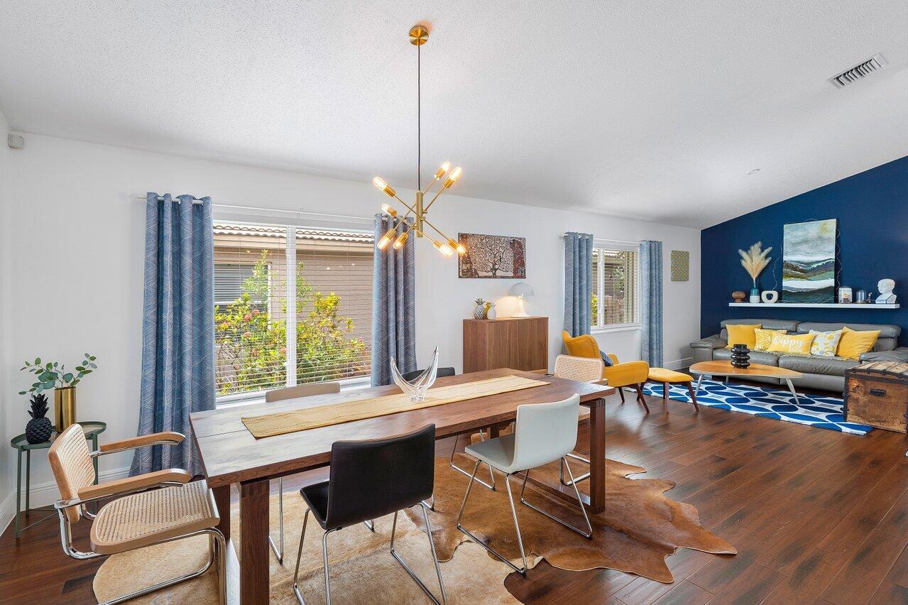 2943 E Abiaca Circle