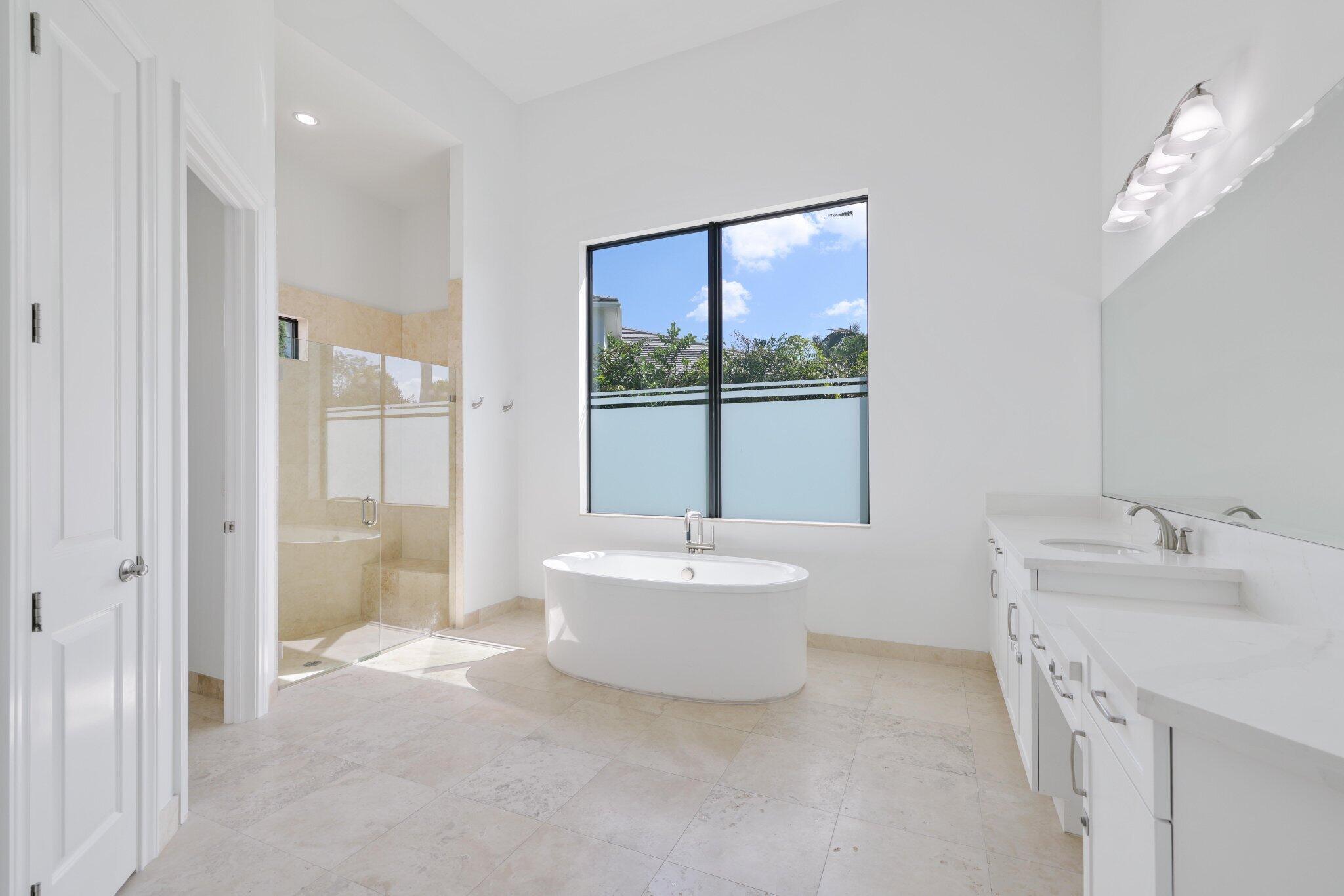 2751 NW 70th Boulevard