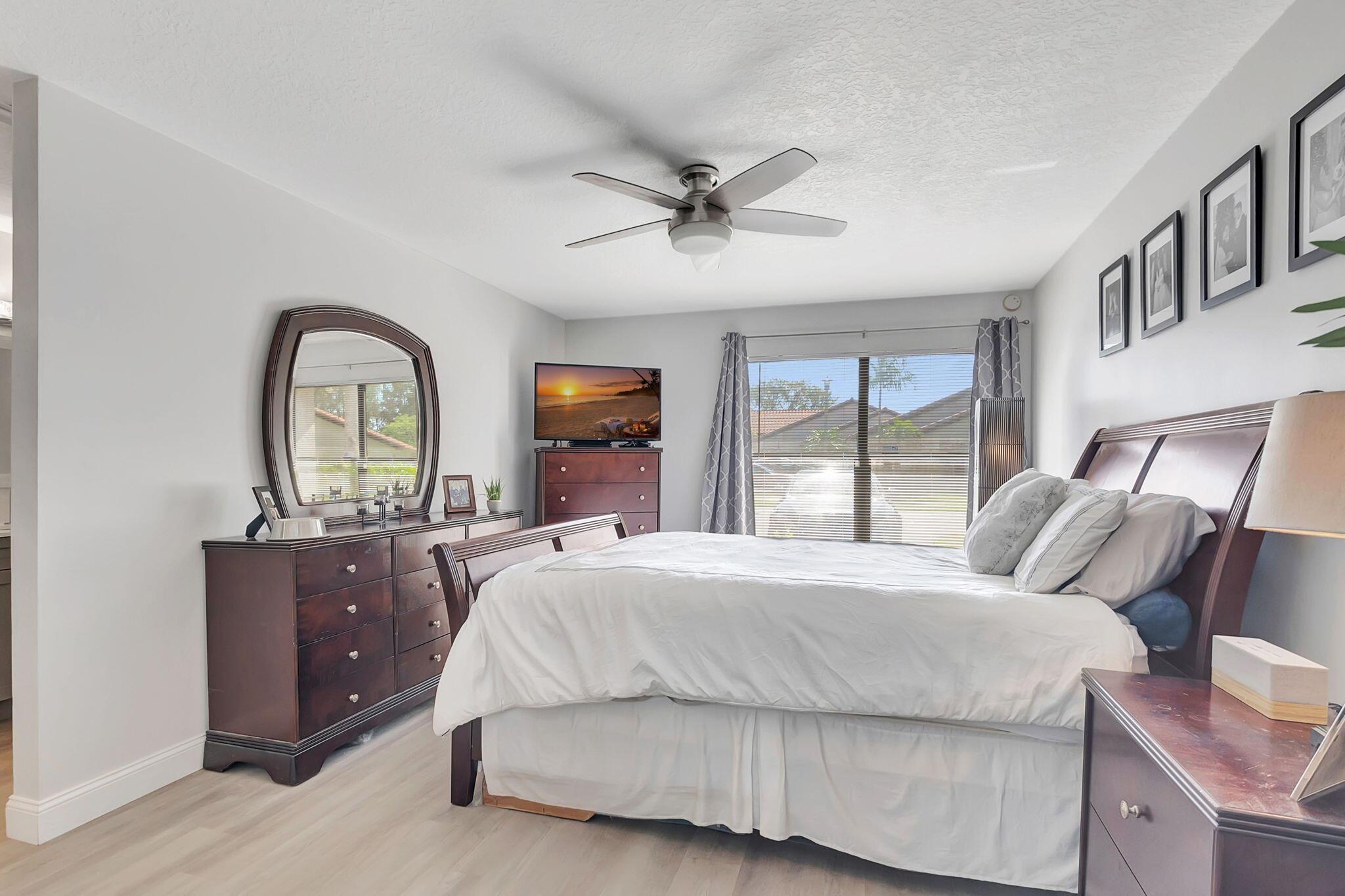 3039 Deer Creek Lake Shore Drive