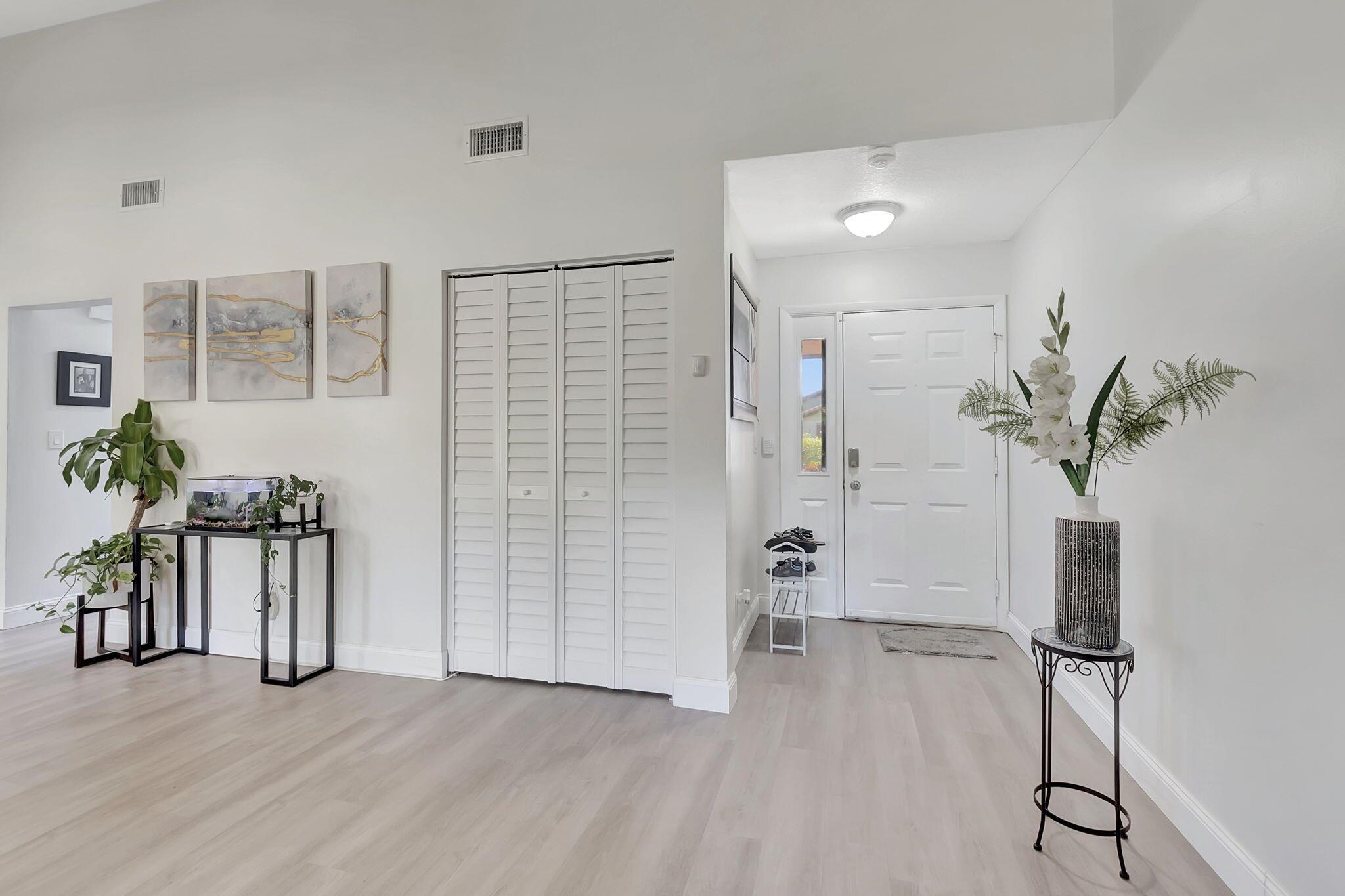 3039 Deer Creek Lake Shore Drive