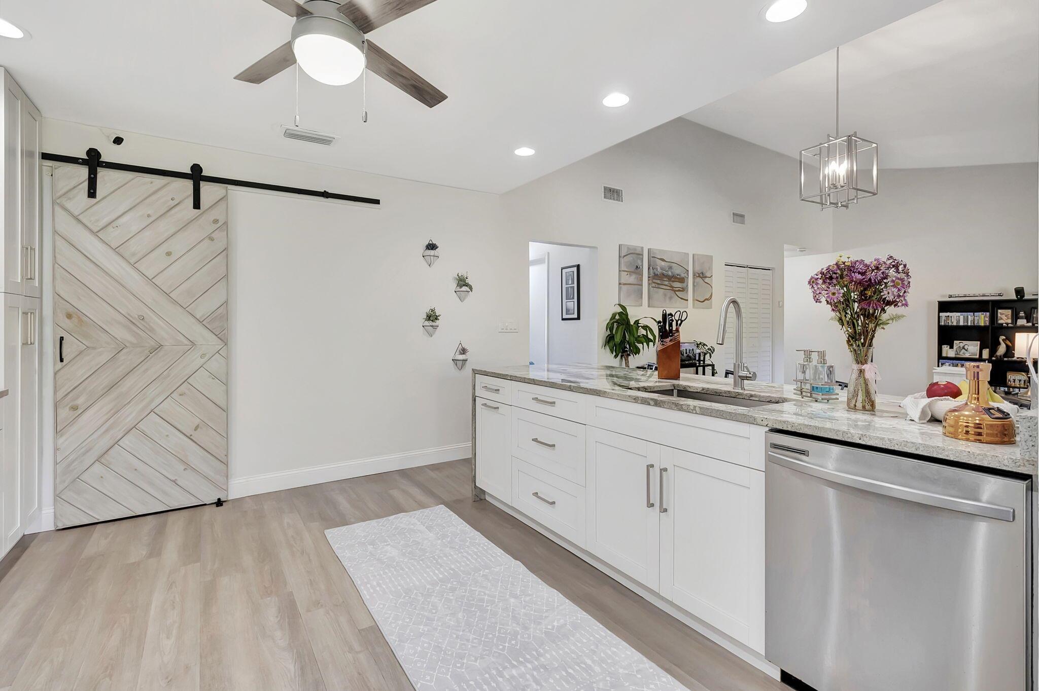 3039 Deer Creek Lake Shore Drive