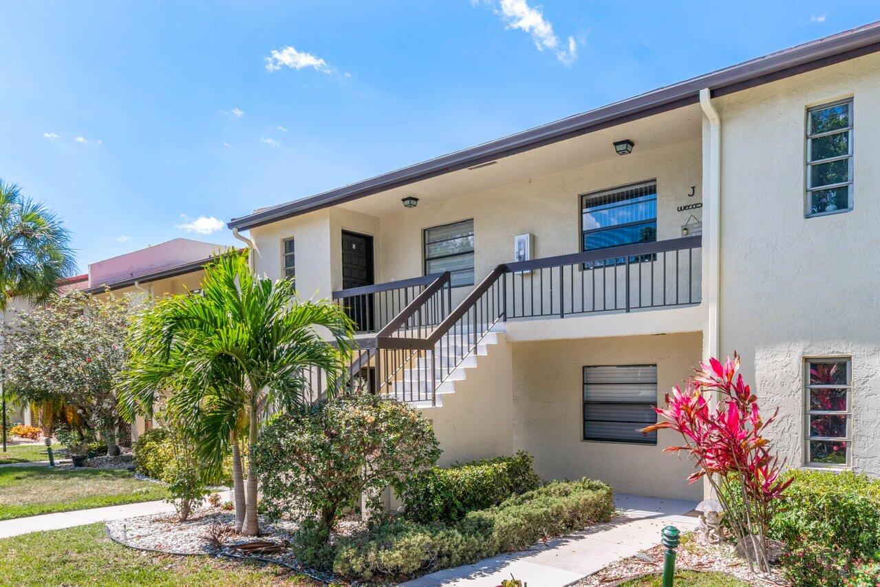 8425 Casa Del Lago 21 H