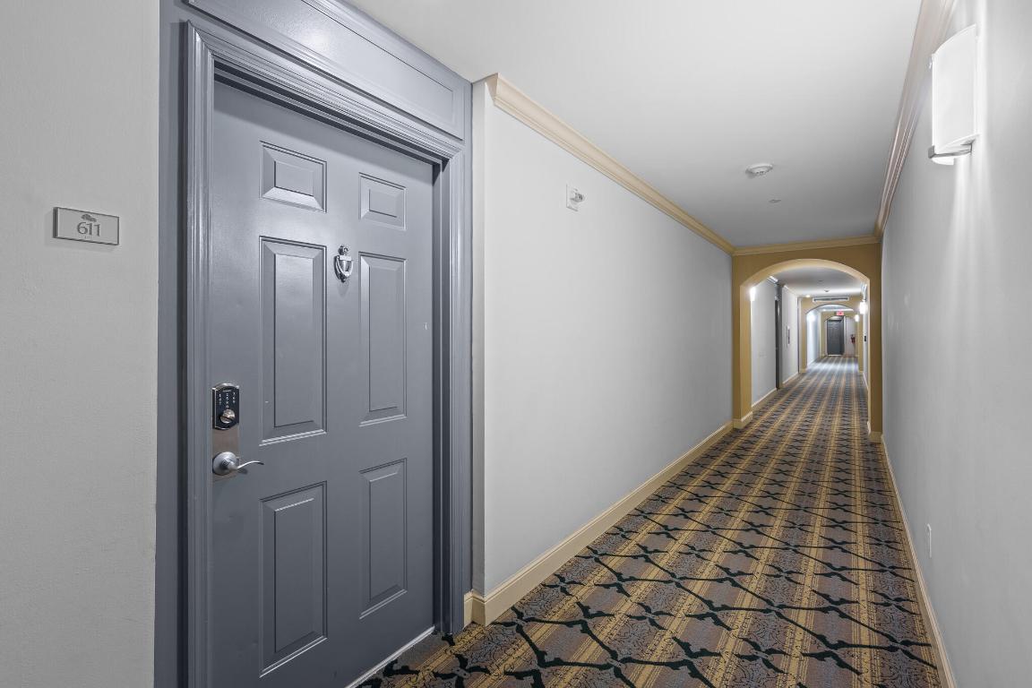 233 S Federal Highway 611, Boca Raton Unit: 611