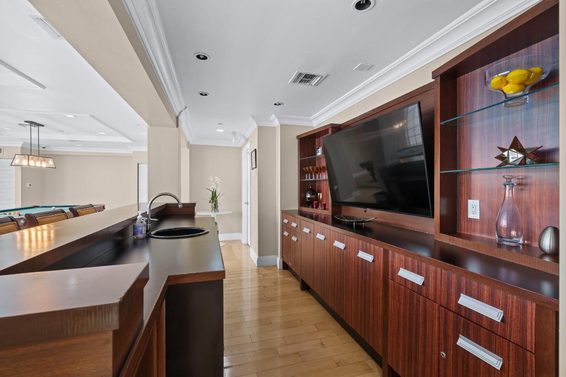 233 S Federal Highway 611, Boca Raton Unit: 611