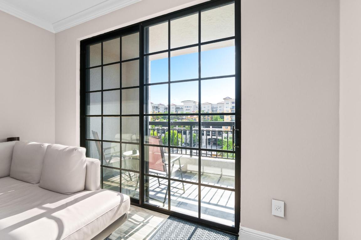 233 S Federal Highway 611, Boca Raton Unit: 611