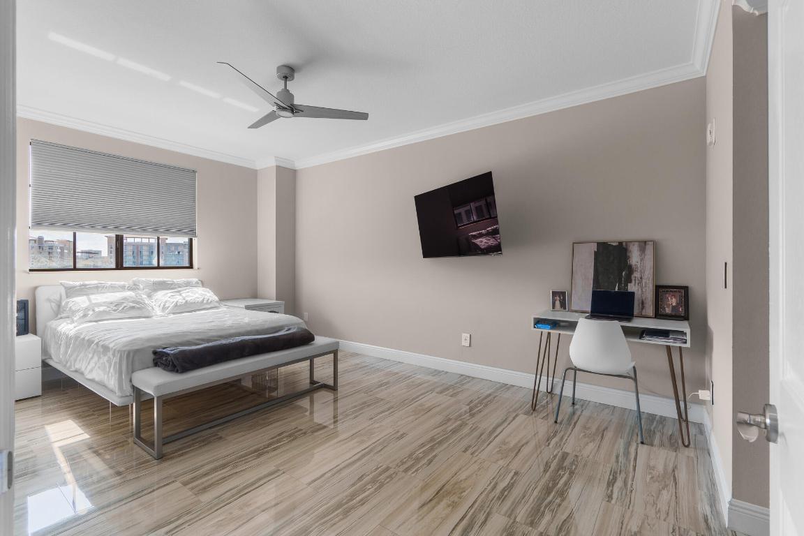 233 S Federal Highway 611, Boca Raton Unit: 611