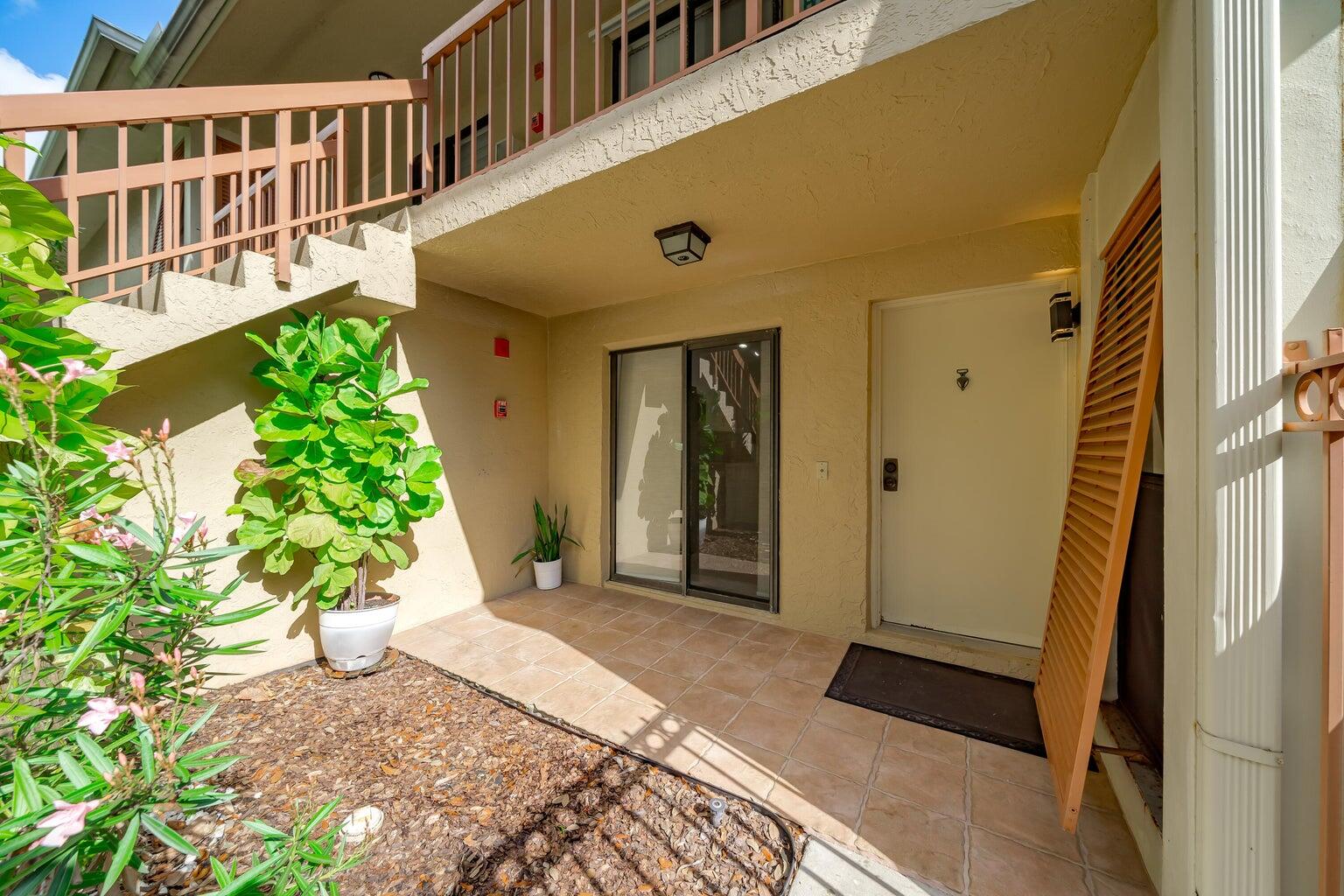 3939 NE 5th Avenue D103, Boca Raton Unit: D103