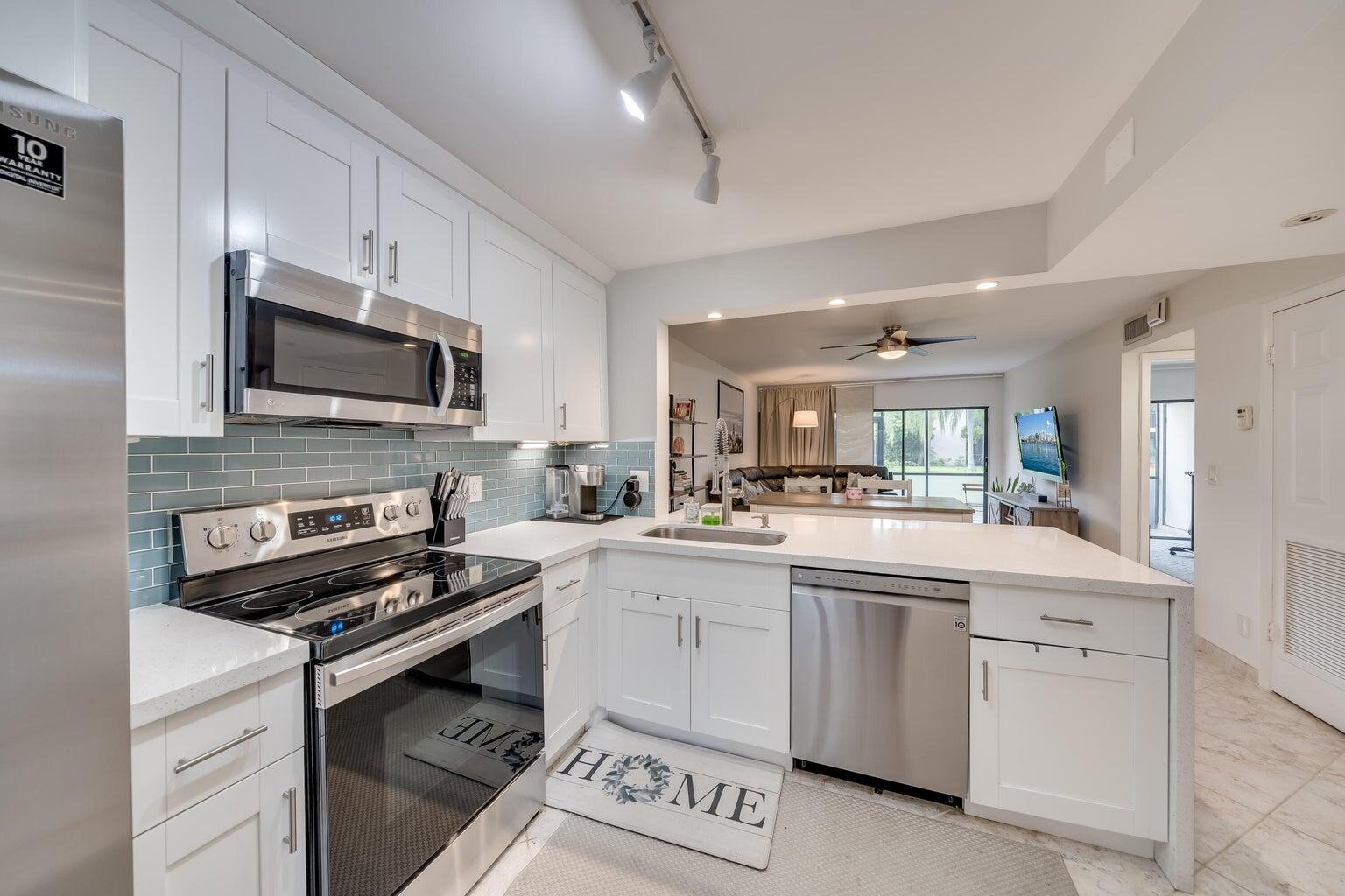 3939 NE 5th Avenue D103, Boca Raton Unit: D103