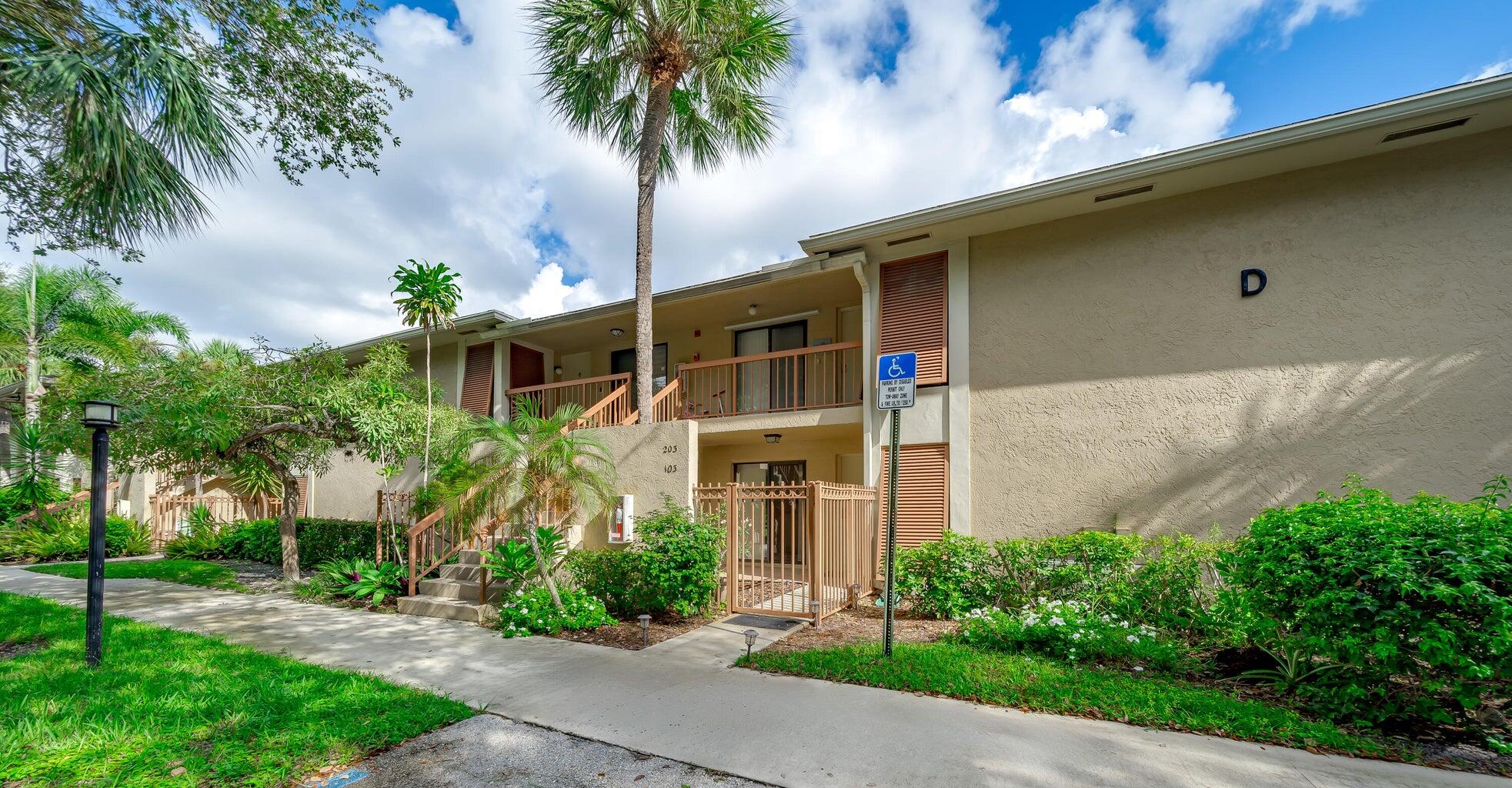 3939 NE 5th Avenue D103, Boca Raton Unit: D103