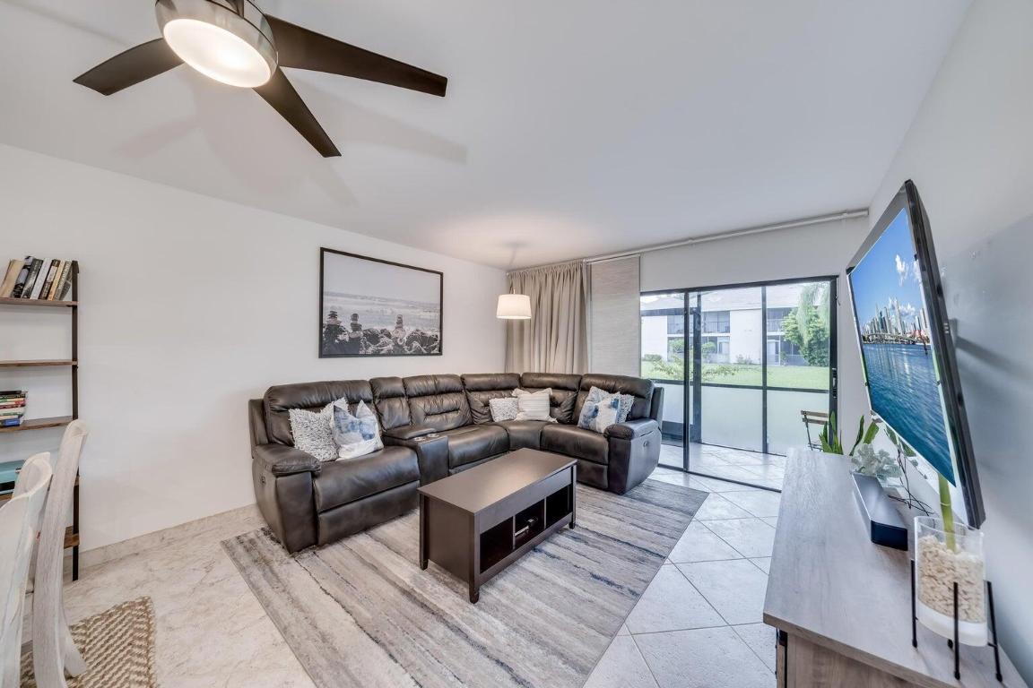 3939 NE 5th Avenue D103, Boca Raton Unit: D103