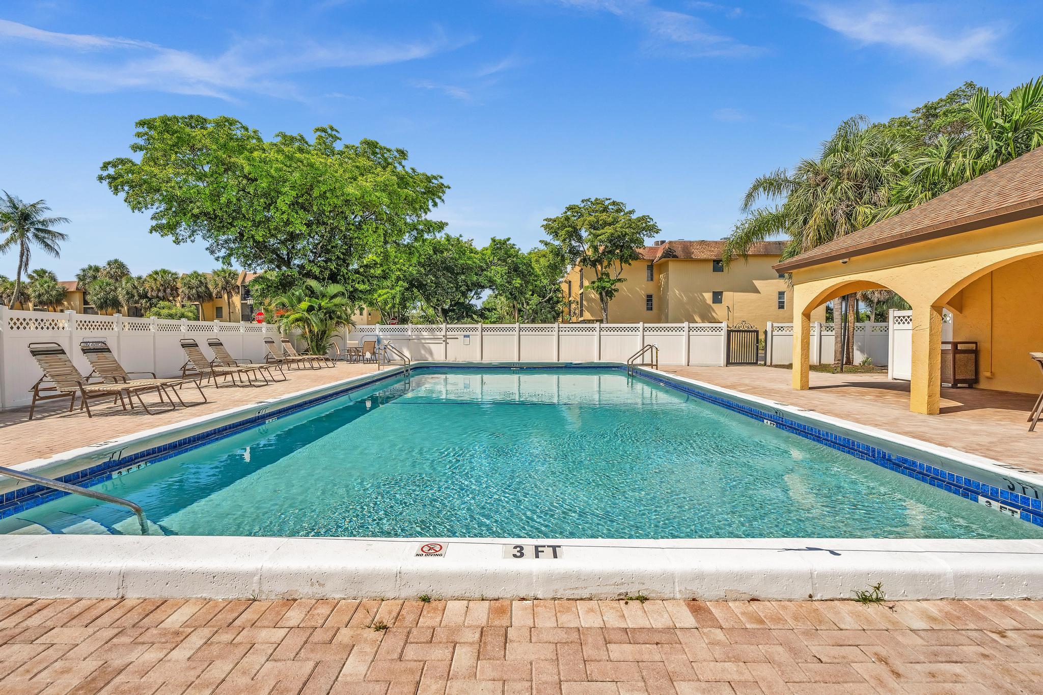 450 NW 20th Street 312, Boca Raton Unit: 312