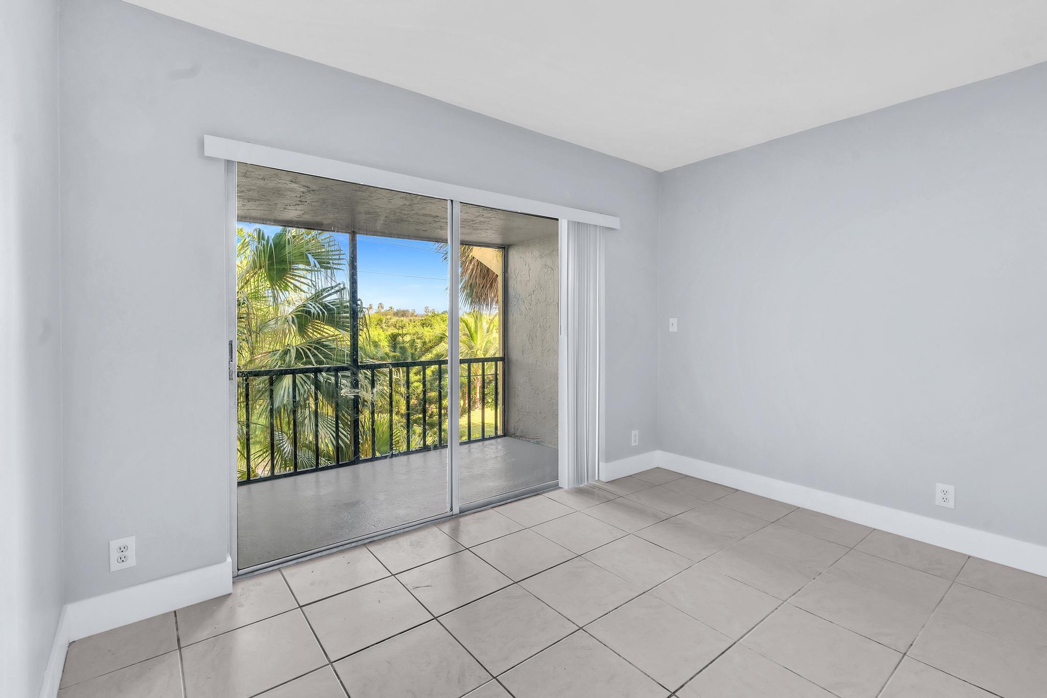 450 NW 20th Street 312, Boca Raton Unit: 312