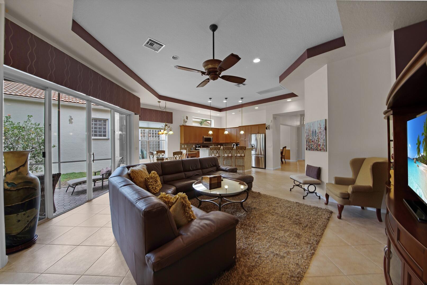 9373 Via Elegante, Wellington