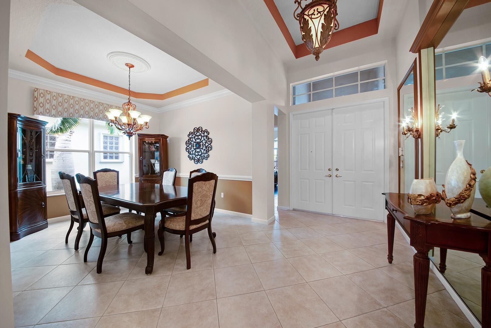 9373 Via Elegante, Wellington