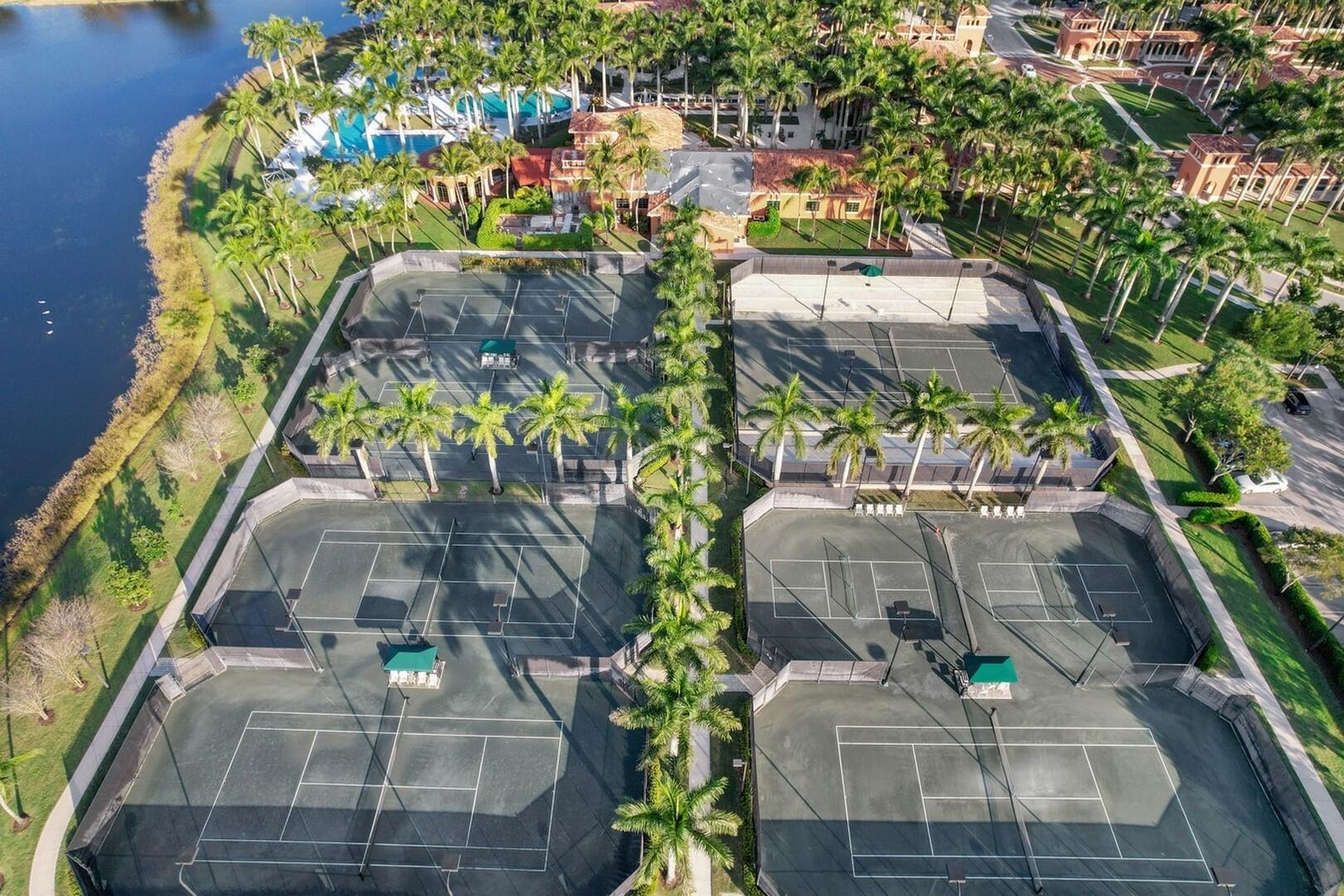 9373 Via Elegante, Wellington