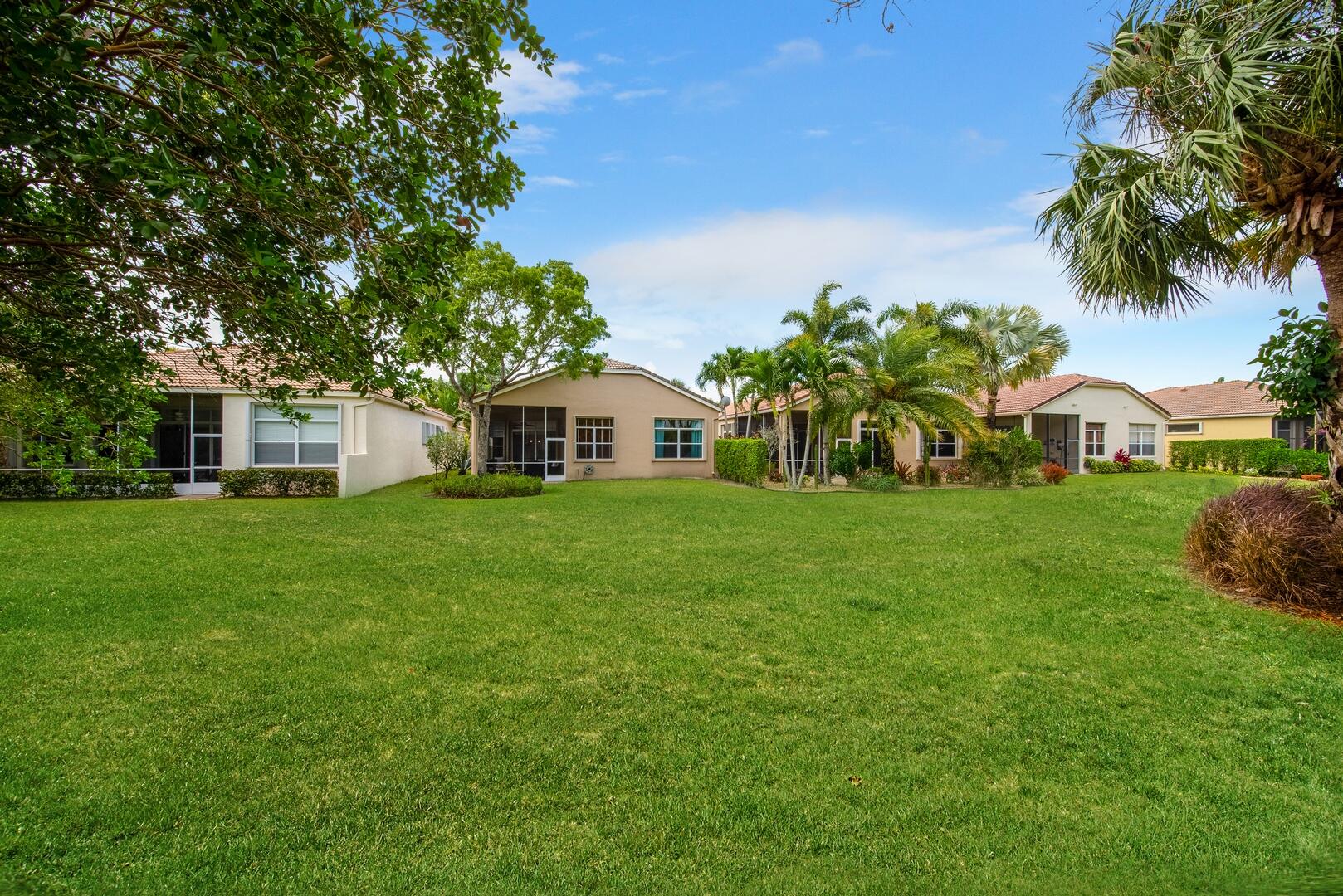 9373 Via Elegante, Wellington