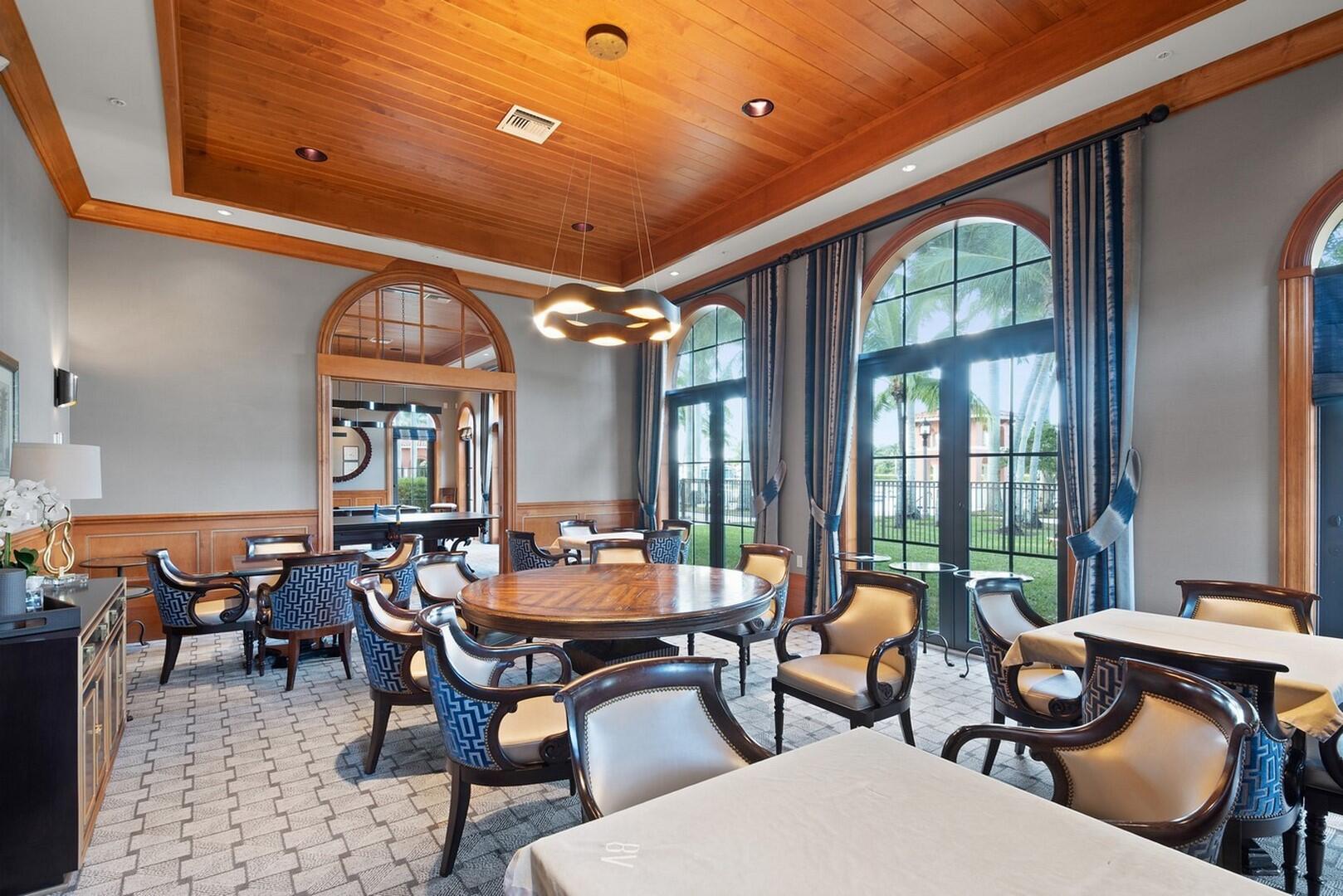 9373 Via Elegante, Wellington