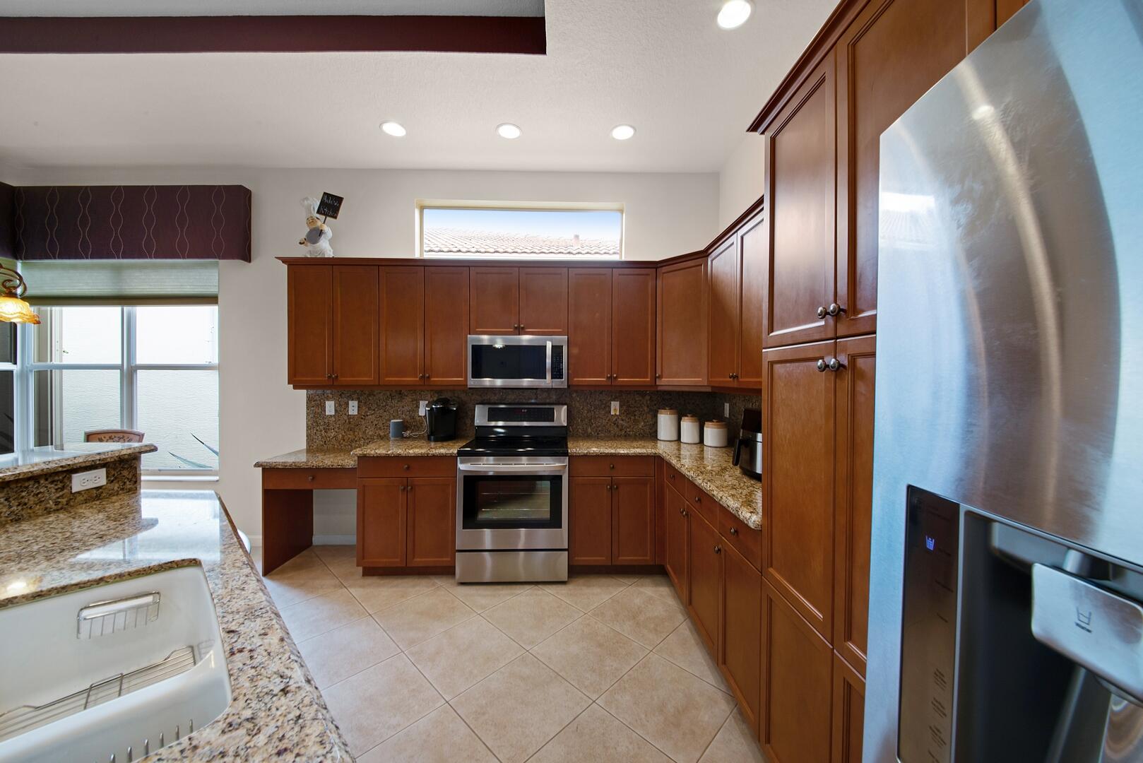 9373 Via Elegante, Wellington