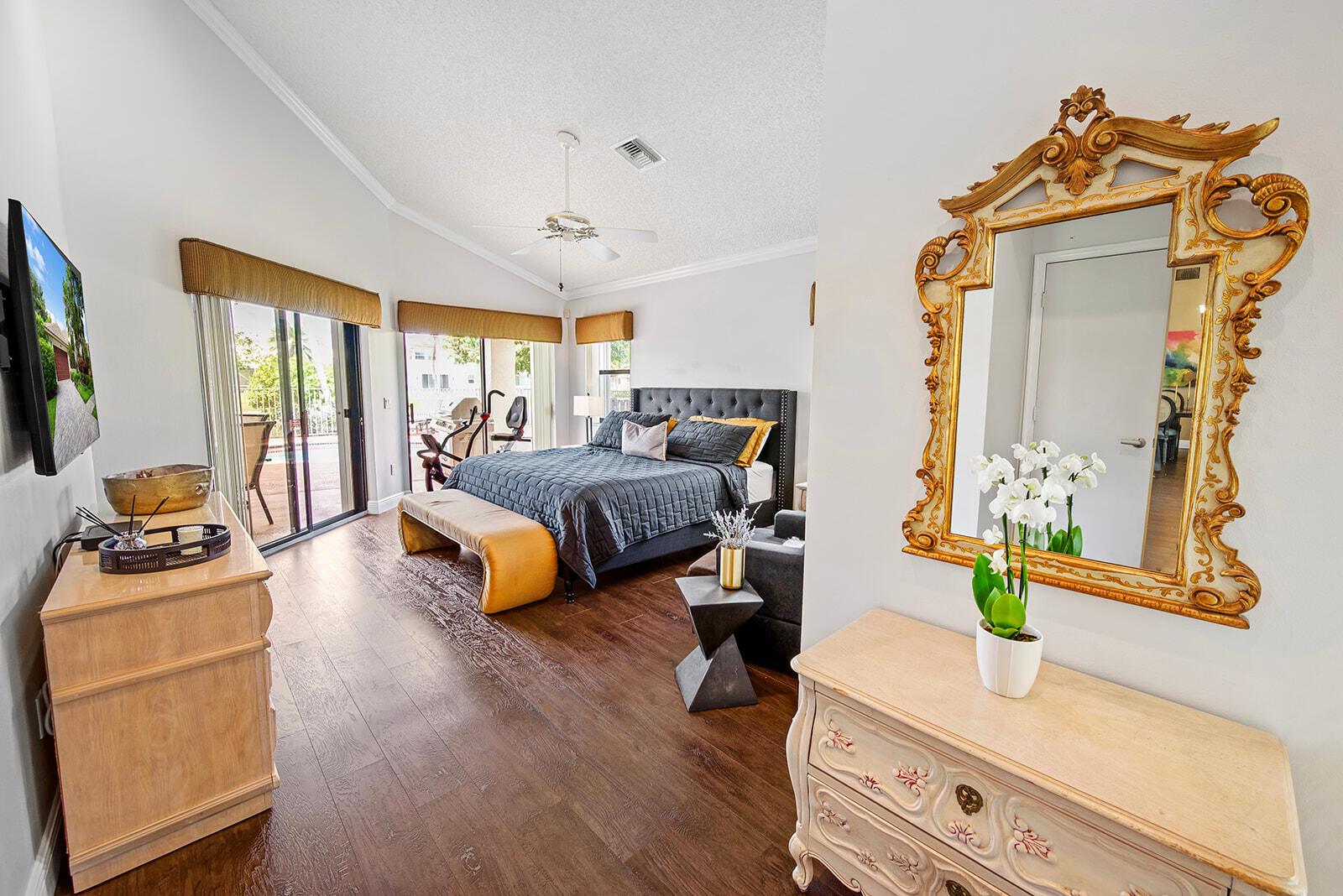 10624 Avenida Santa Ana