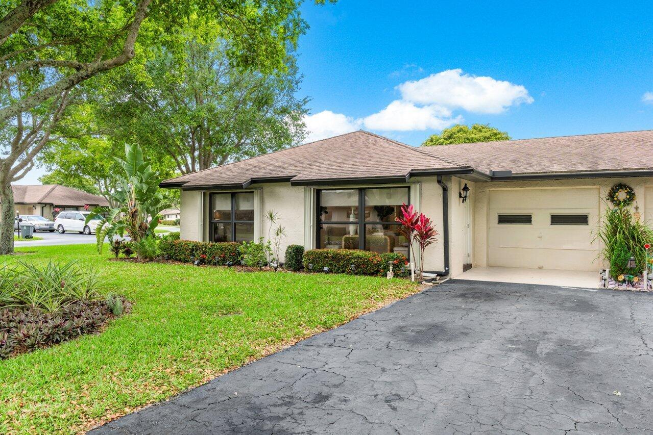 4872 Dovewood Circle A