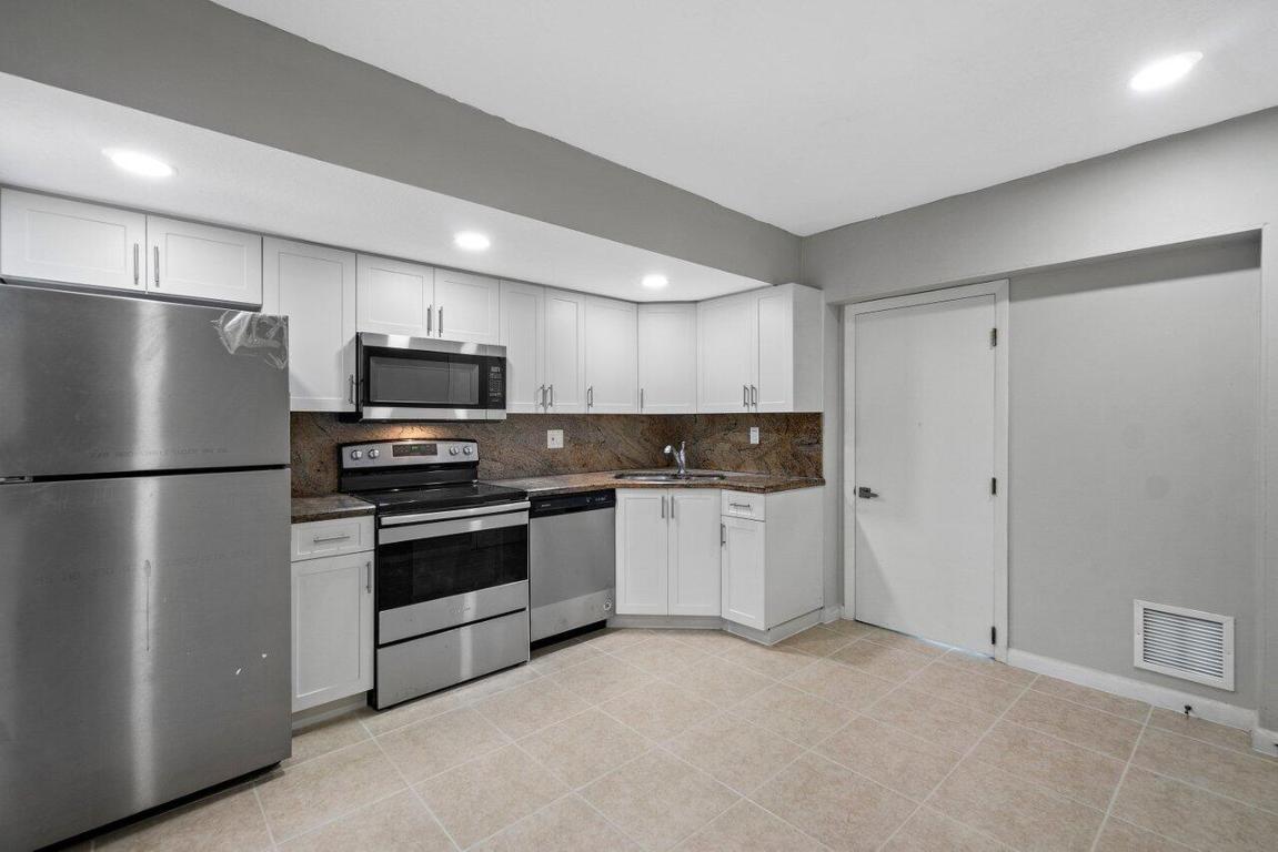209 SW 6th Street 209, Boca Raton Unit: 209