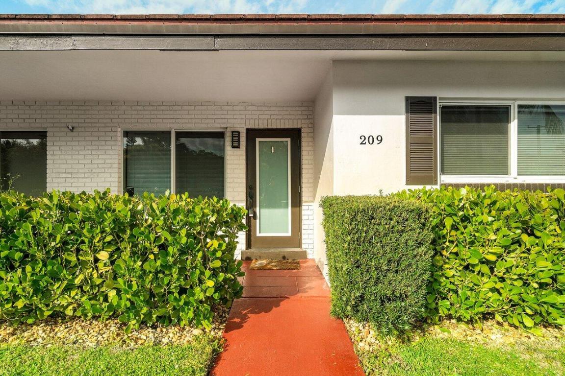 209 SW 6th Street 209, Boca Raton Unit: 209