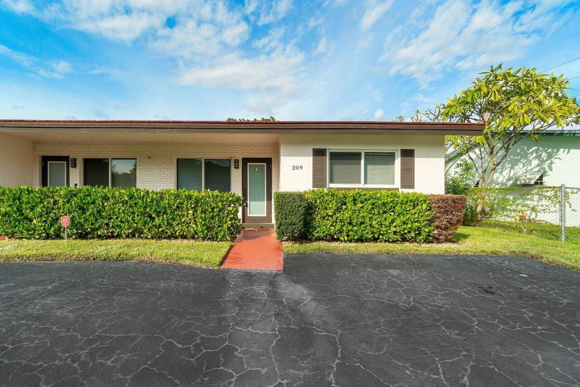 209 SW 6th Street 209, Boca Raton Unit: 209