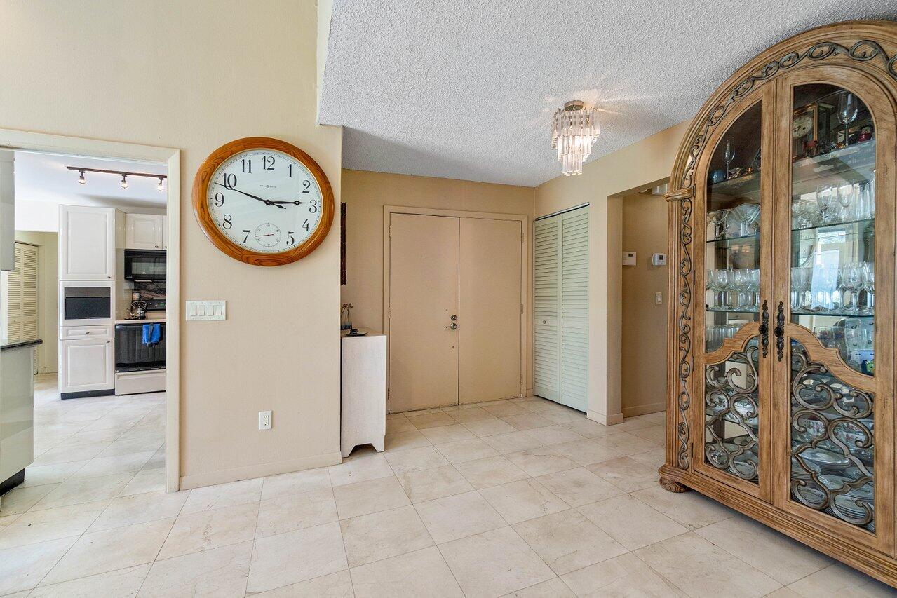 3 Estate Drive
