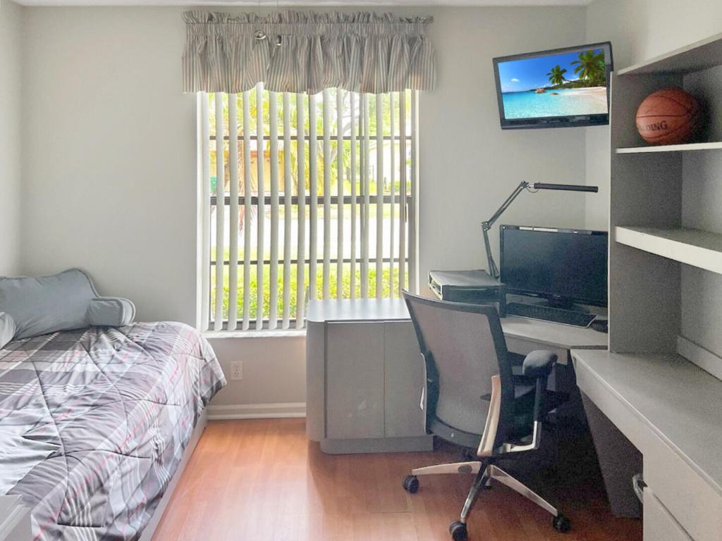 9770 NW 47th Drive, Coral Springs