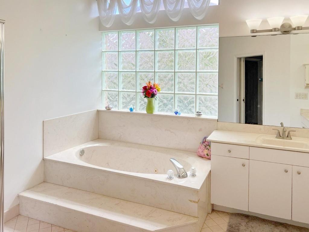 9770 NW 47th Drive, Coral Springs