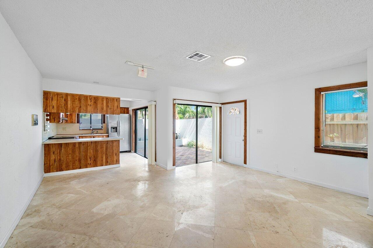 3015 Florida Boulevard