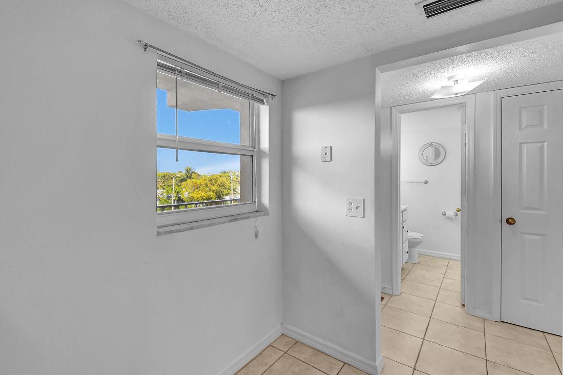 2400 NE 1st Lane 3070, Boynton Beach Unit: 3070