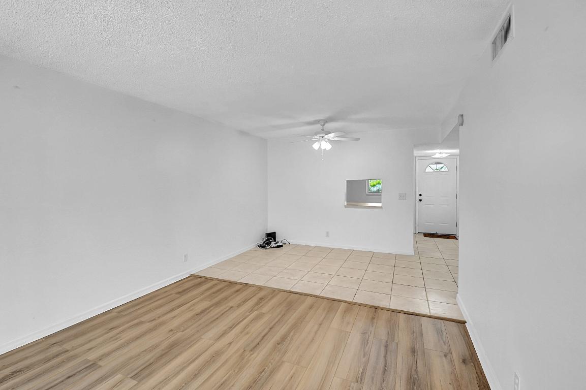 2400 NE 1st Lane 3070, Boynton Beach Unit: 3070