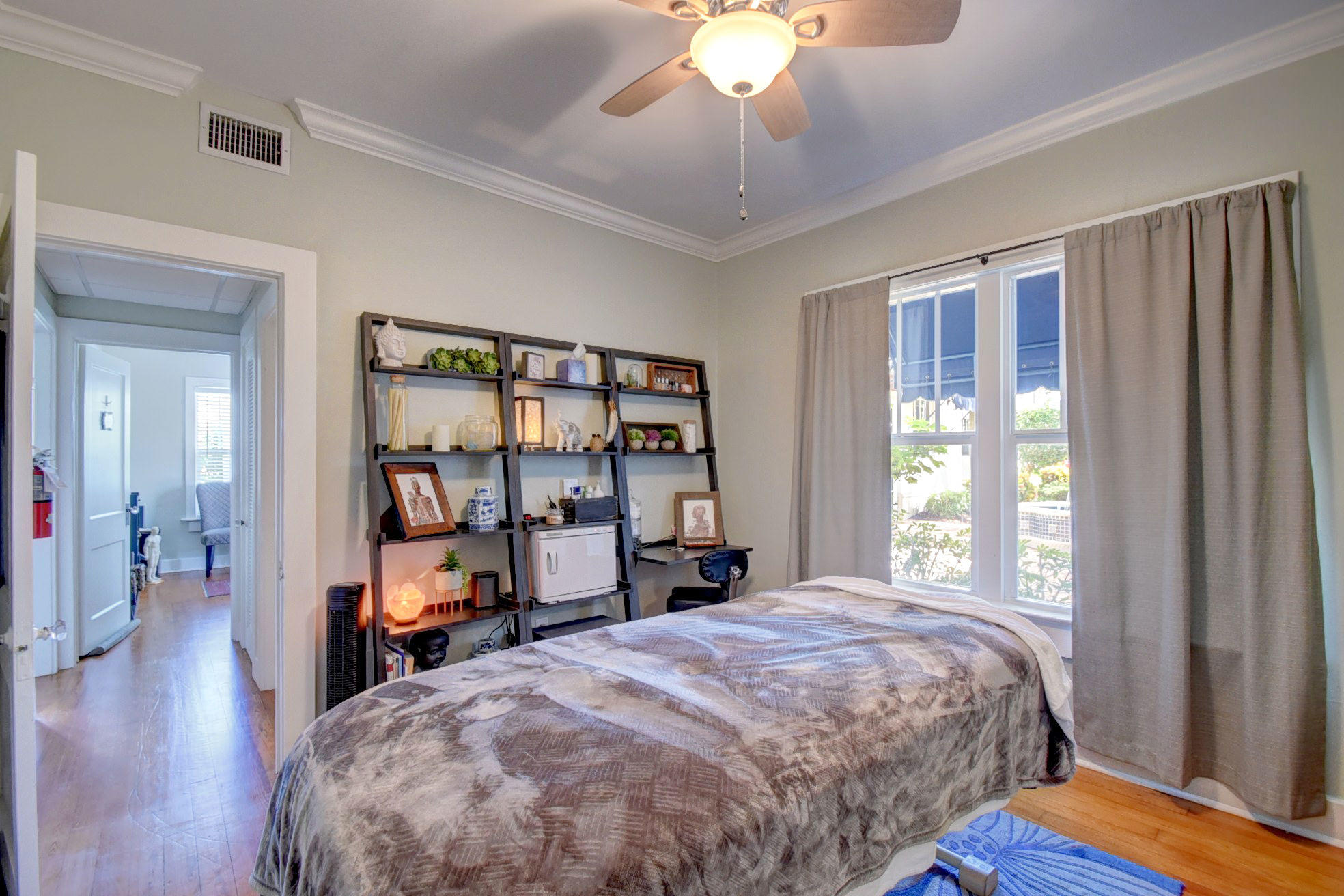 205 NE 5th Ter Terrace