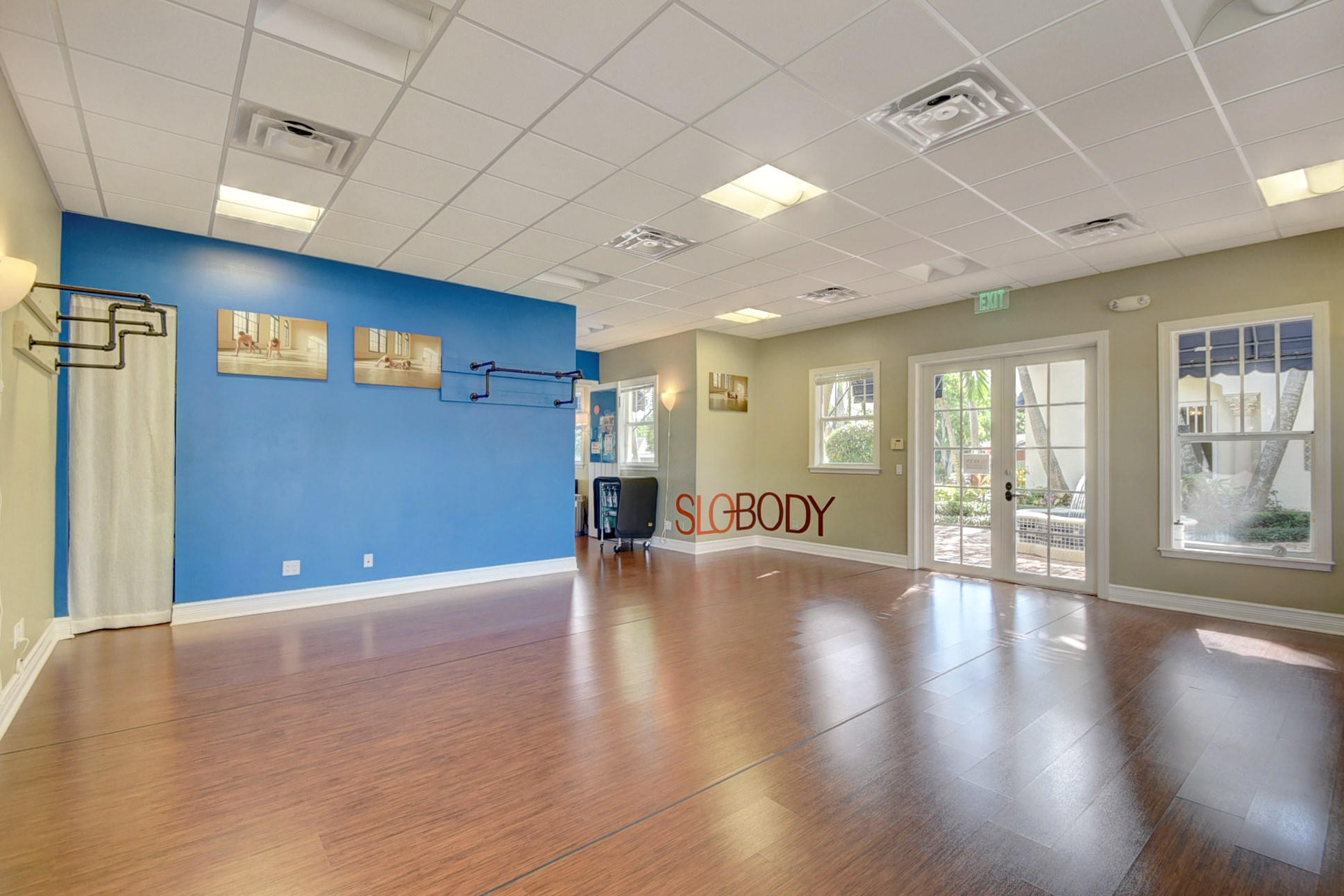 205 NE 5th Ter Terrace