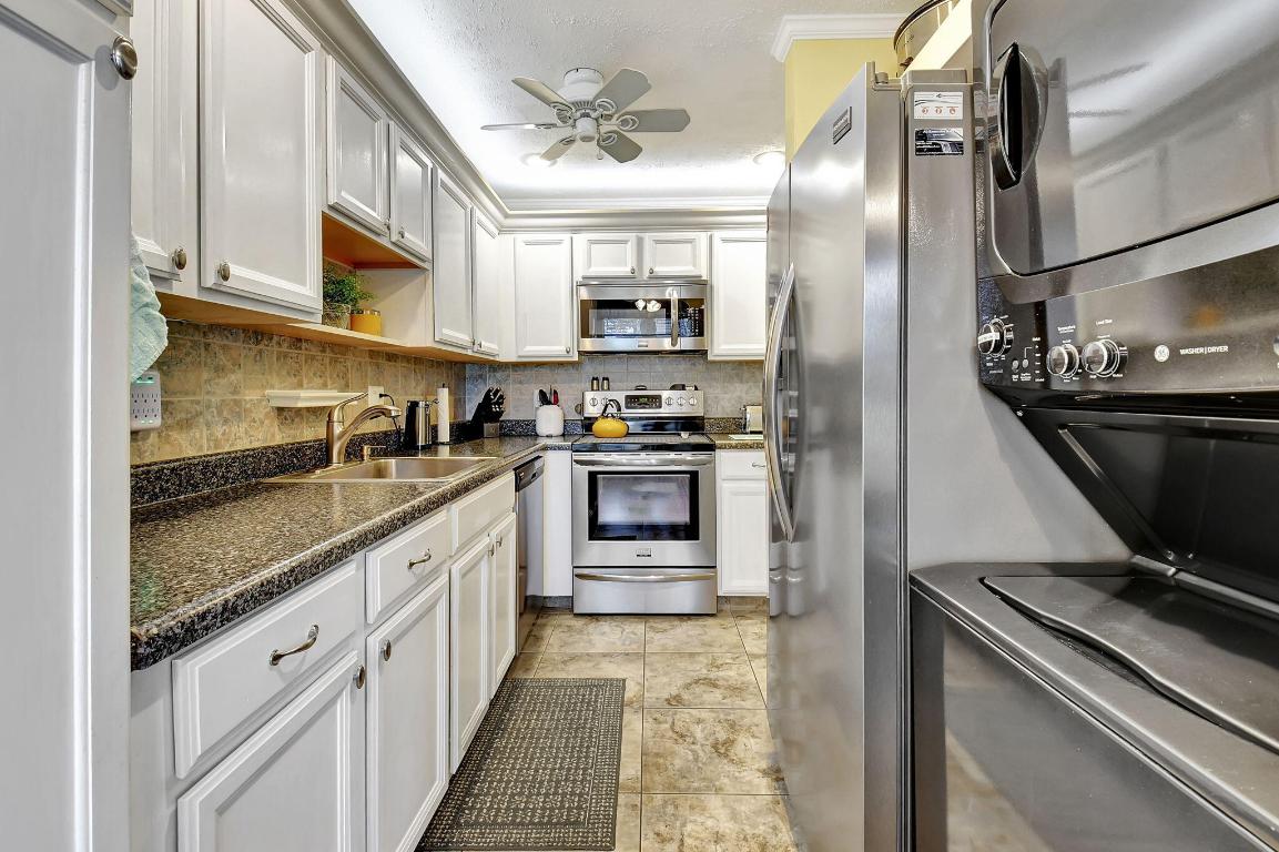 1630 NW 18th Avenue 102, Delray Beach Unit: 102