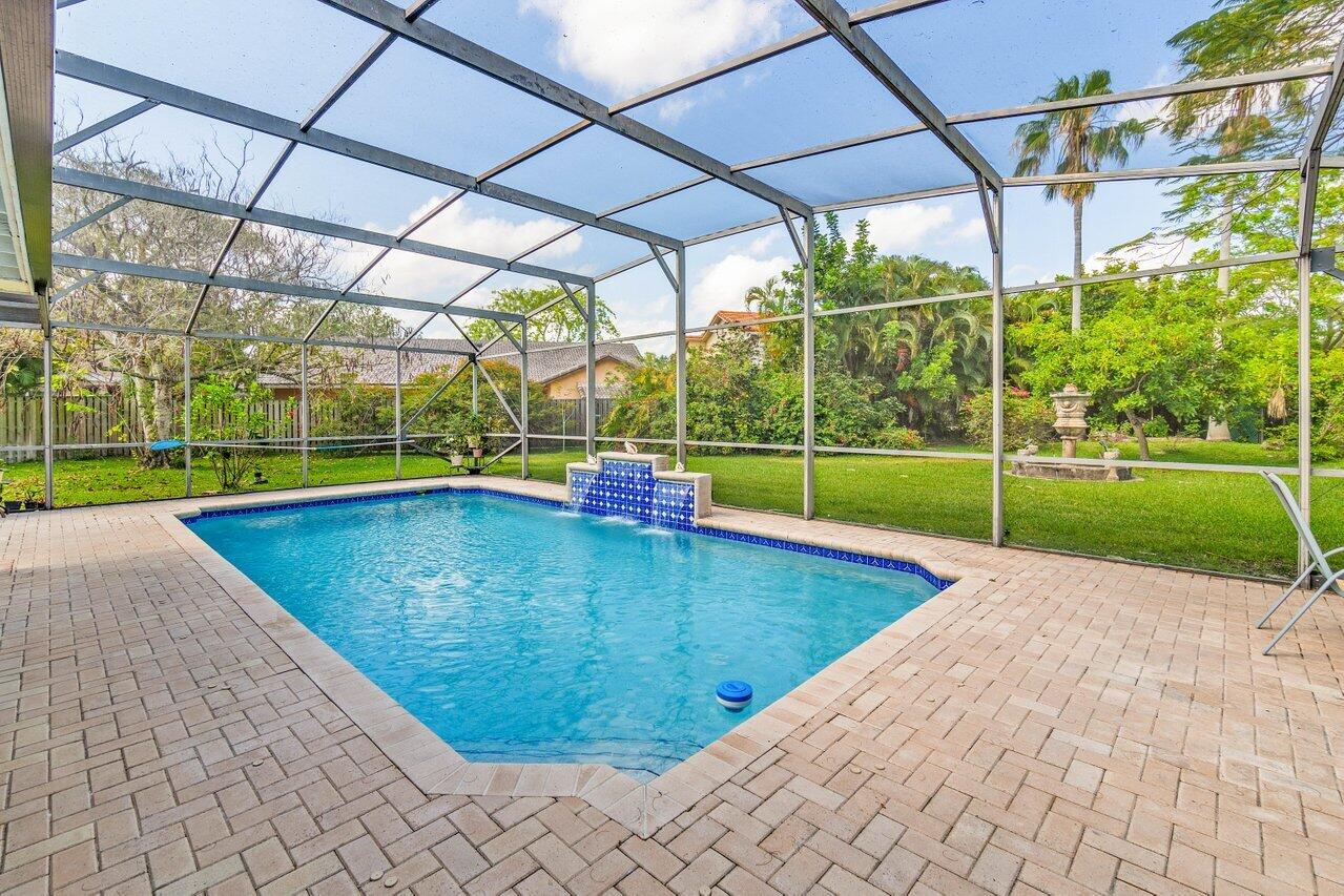 8411 NW 20 Place