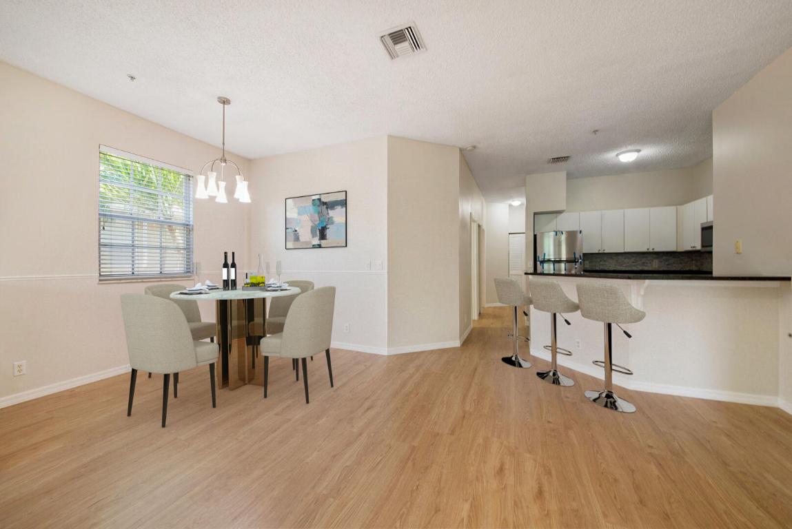 107 Lighthouse Circle H, Tequesta Unit: H