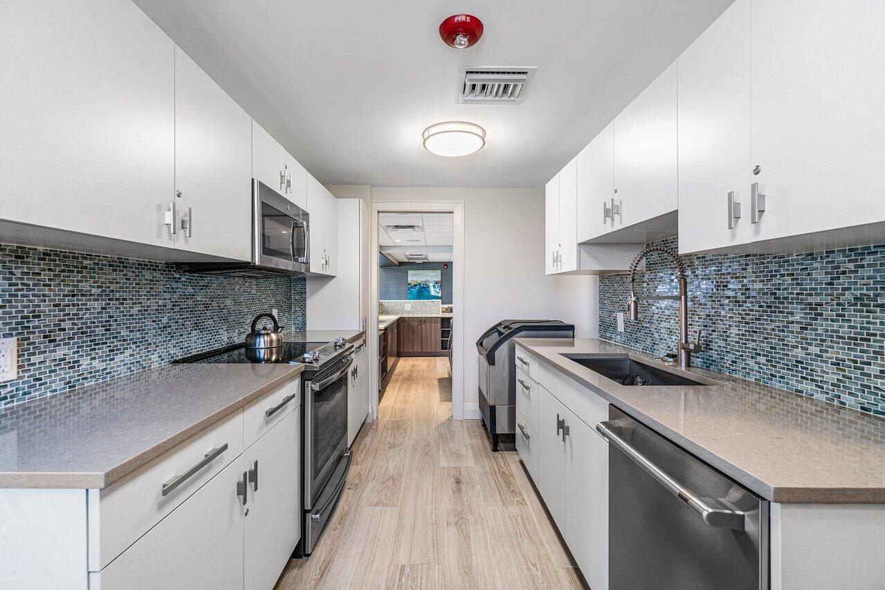 4600 S Ocean Boulevard 402