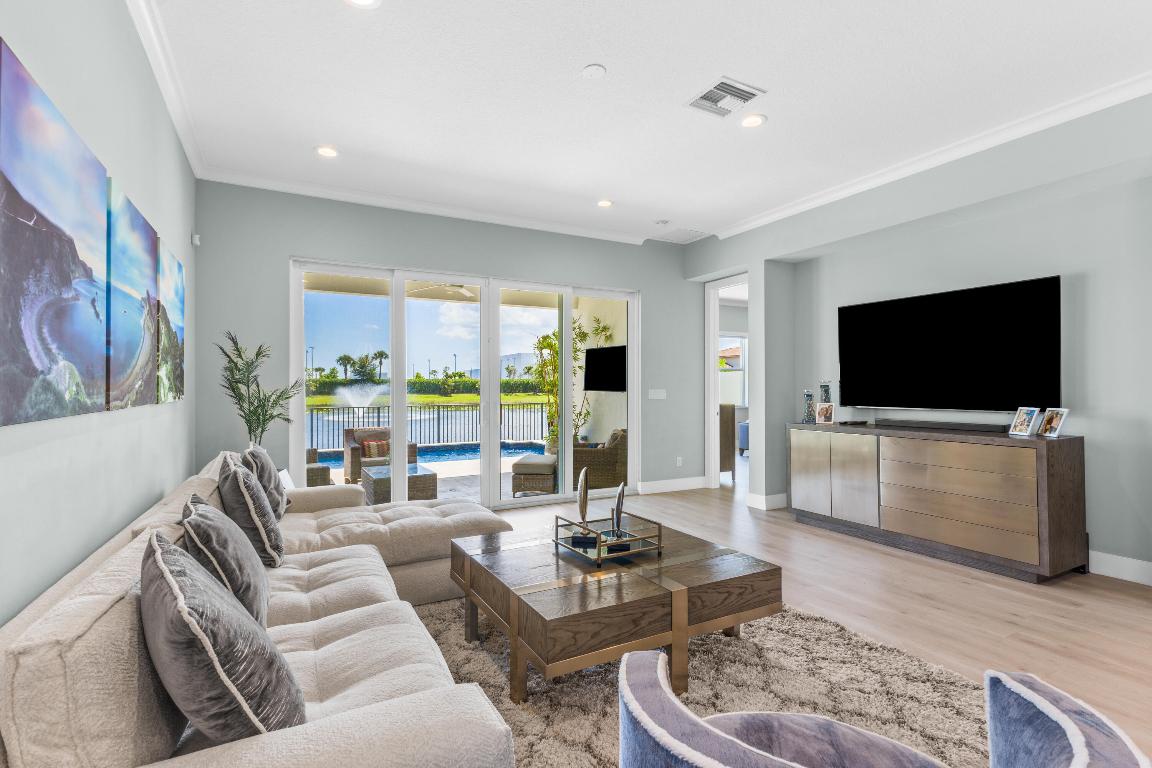 8896 Kingsmoor Way, Lake Worth