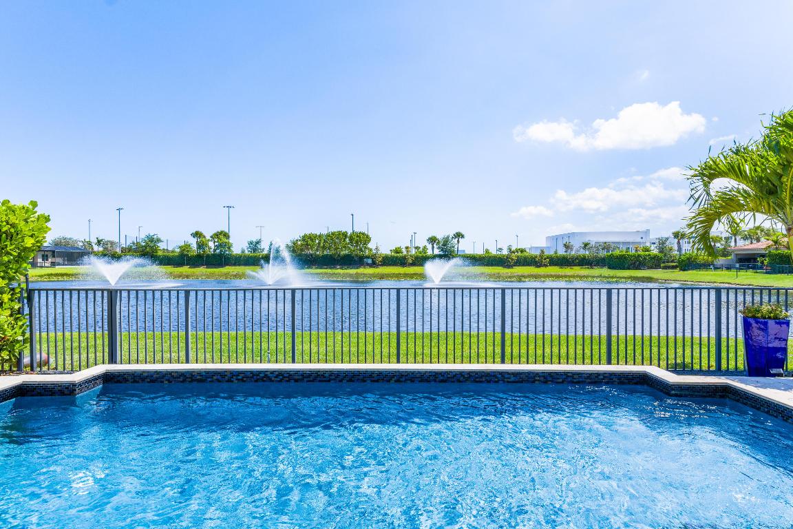 8896 Kingsmoor Way, Lake Worth