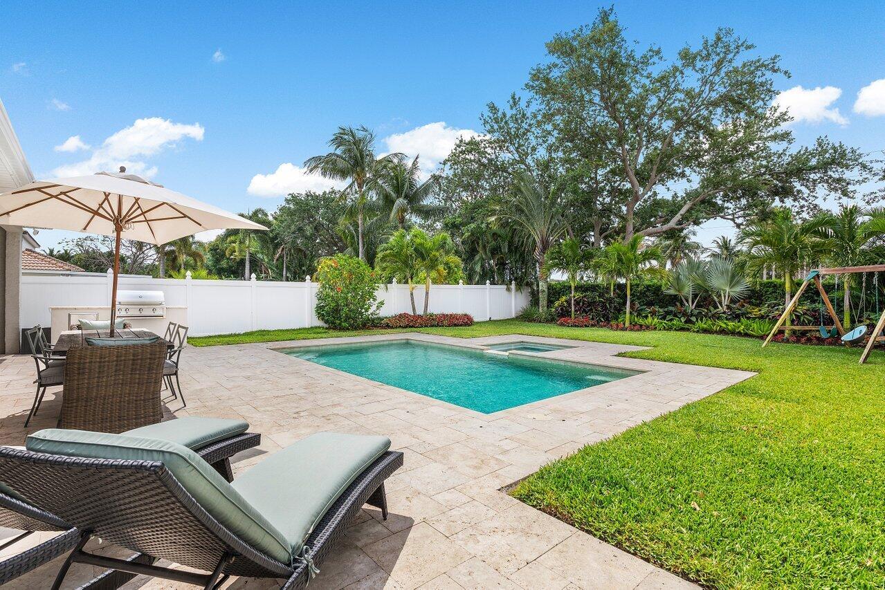 1050 Delray Lakes Drive