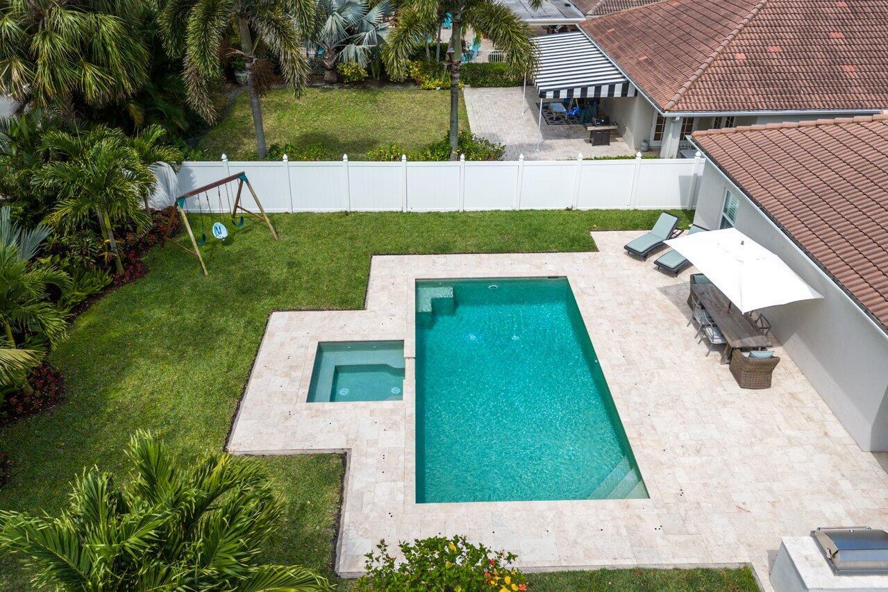 1050 Delray Lakes Drive