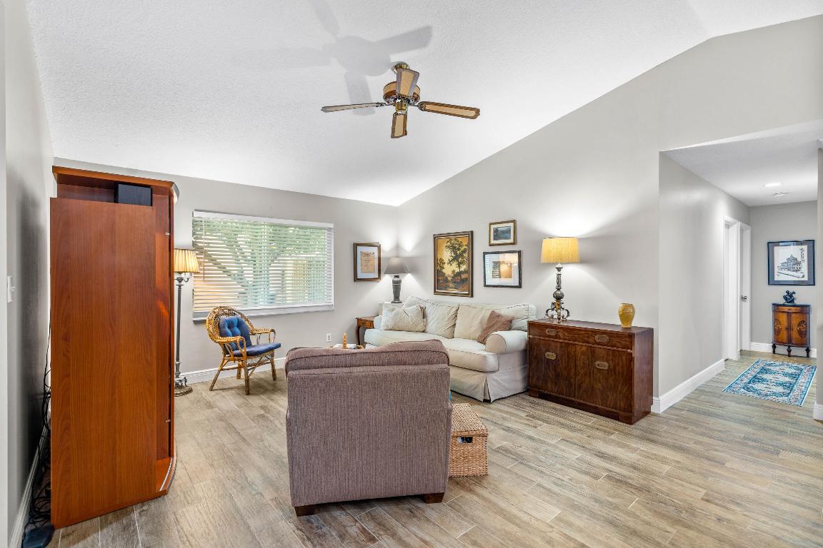 201 NW 108th Avenue, Coral Springs