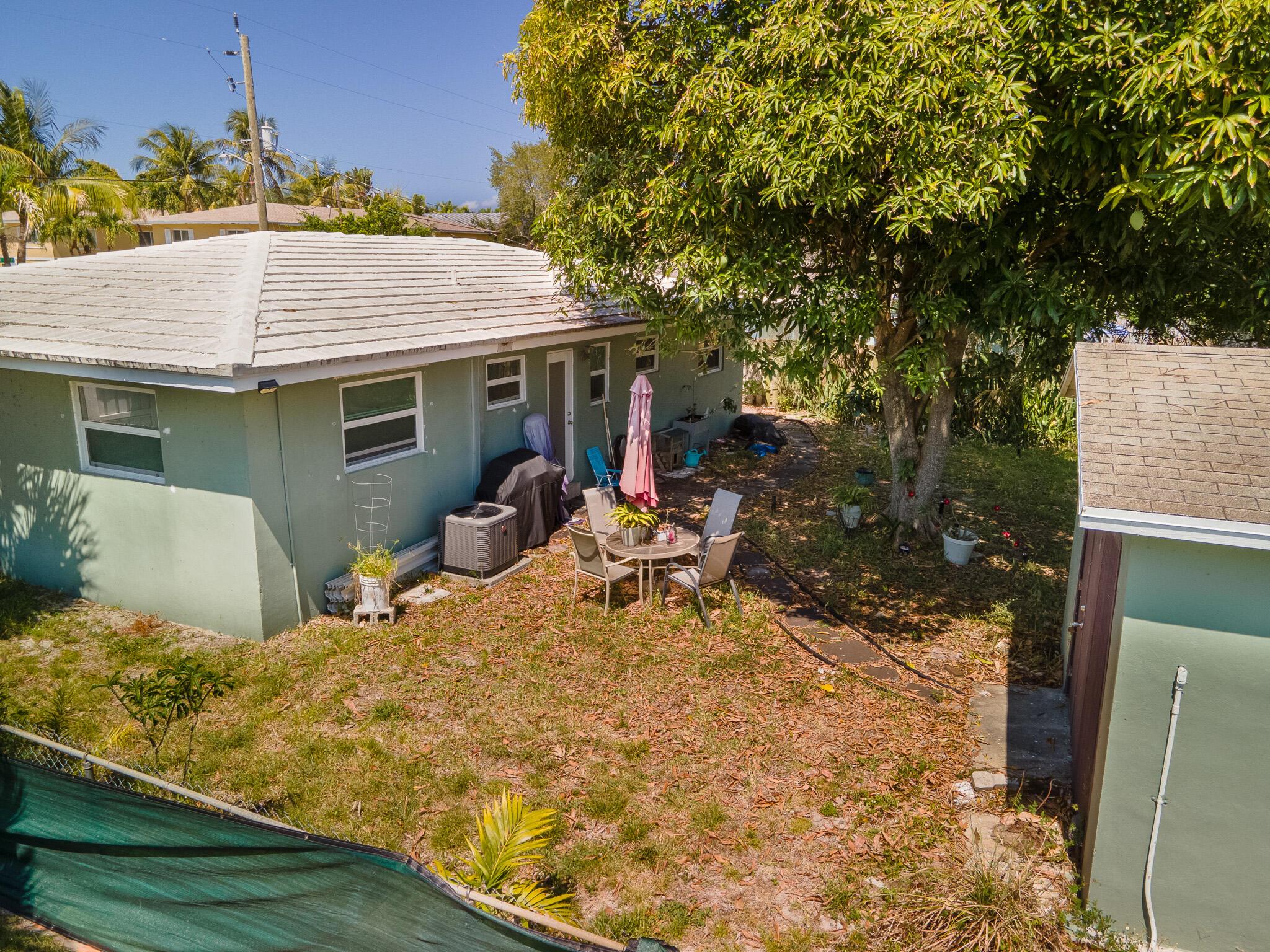 930 NE 14 Place 1&2
