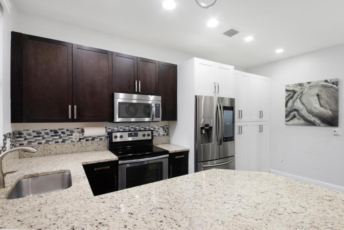 6960 Long Pine Circle, Coconut Creek